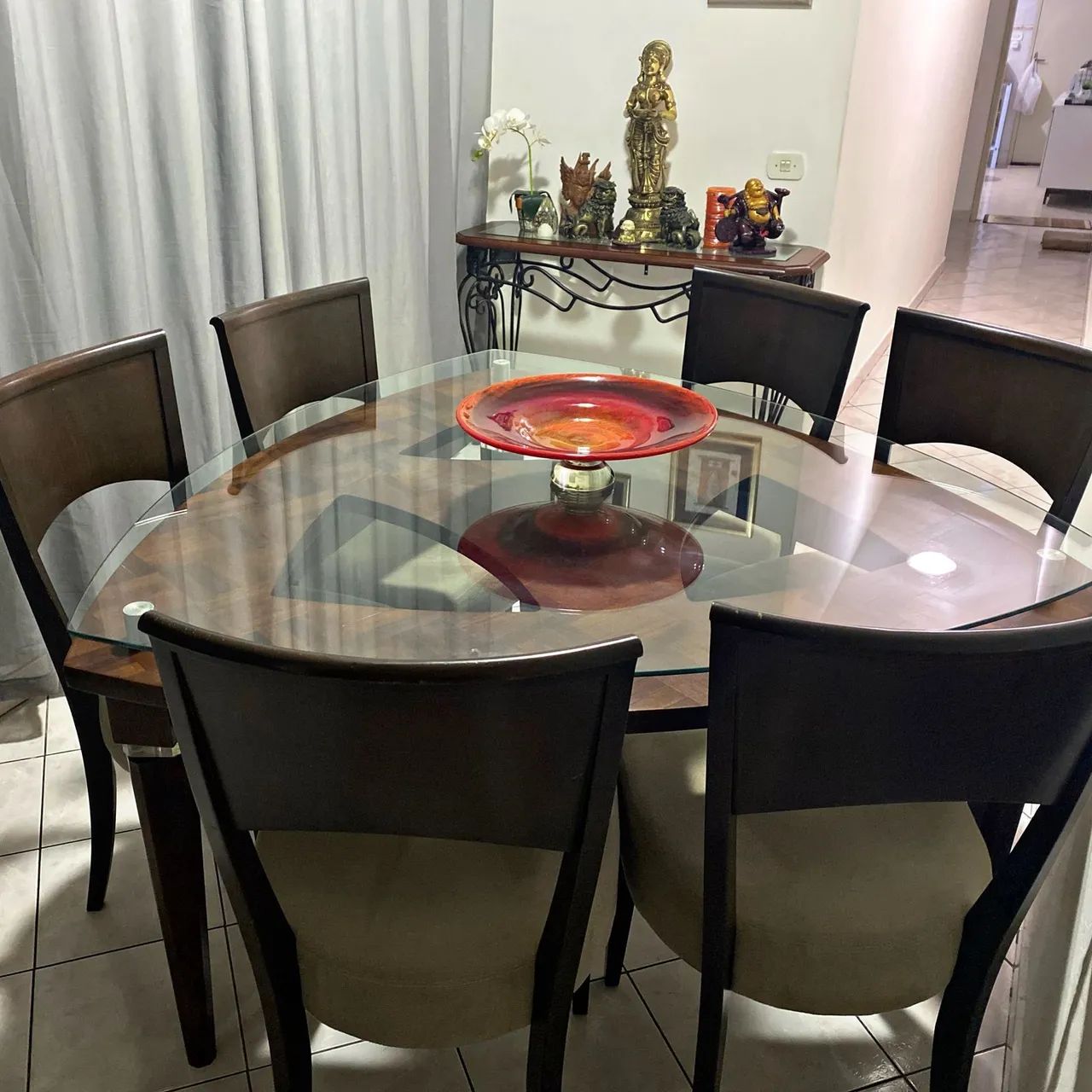Mesa de jantar com 6 cadeiras