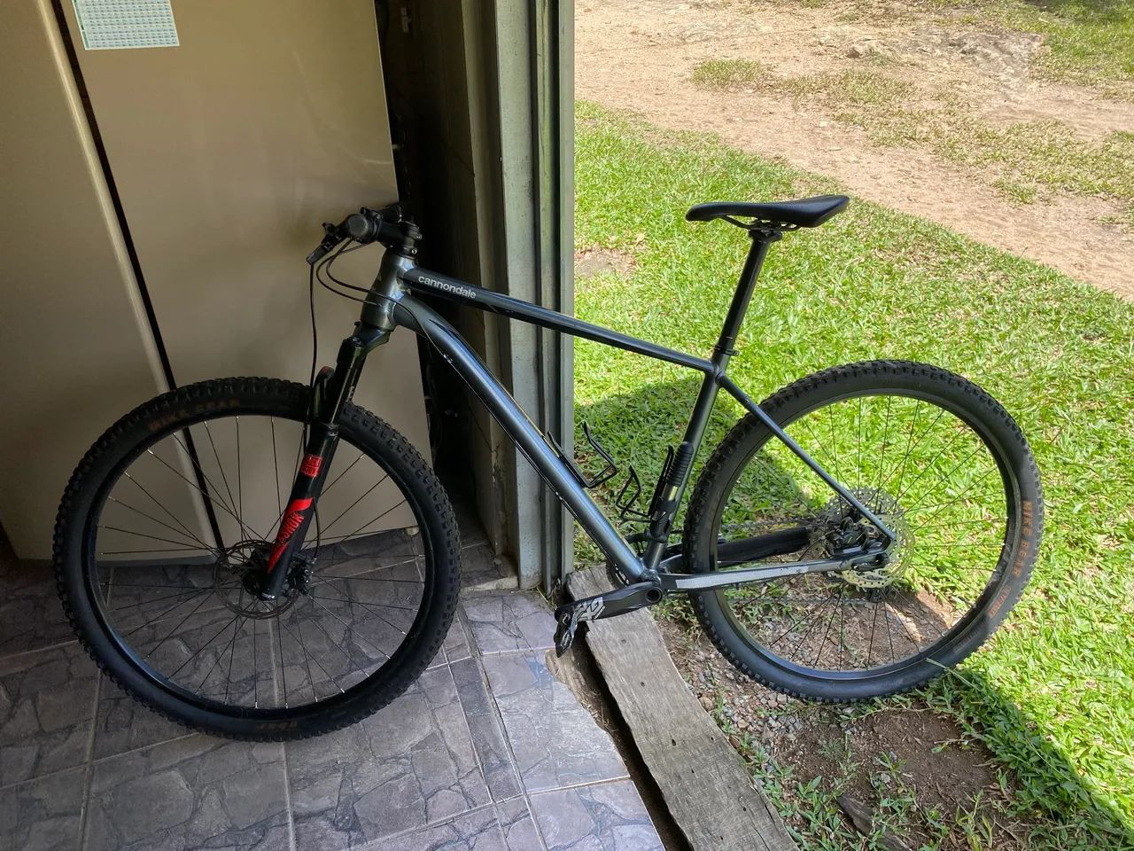 Bicicleta cannondale aro 29