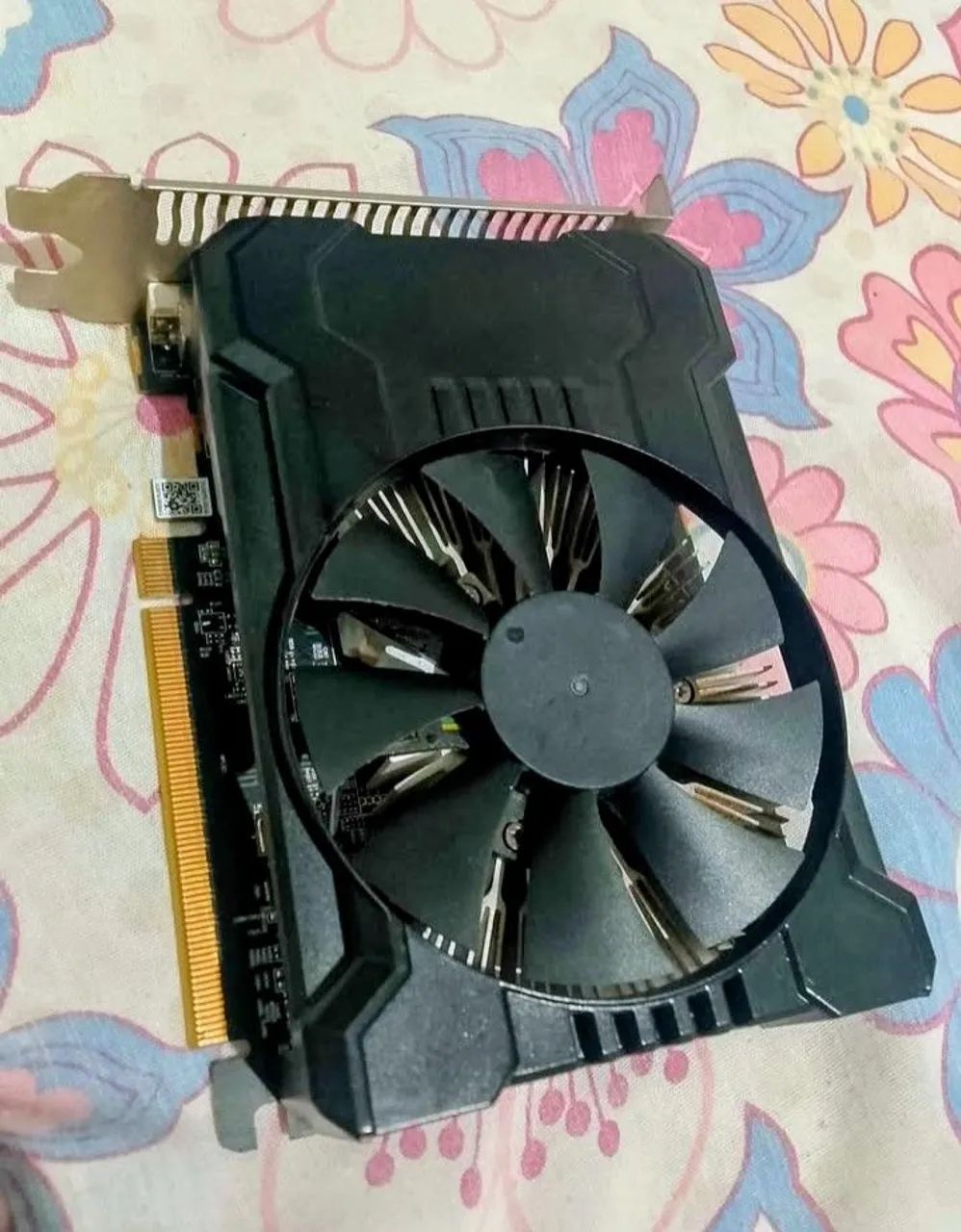 GTX 550 Ti 2GB  - Foto 3