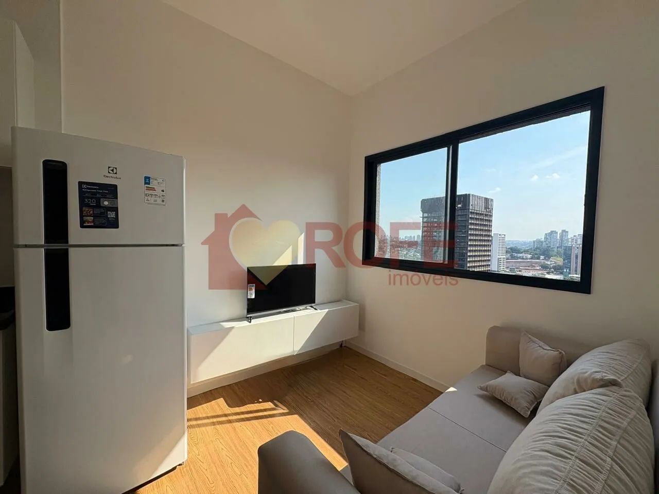 STUDIO PARA LOCAÇÃO - 24 M² - MOBILIADO - PINHEIROS