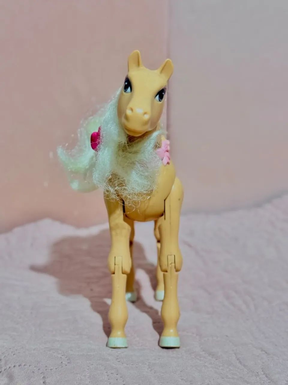 Cavalo Boneca Barbie Tawny e pônei anda de verdade - Foto 4