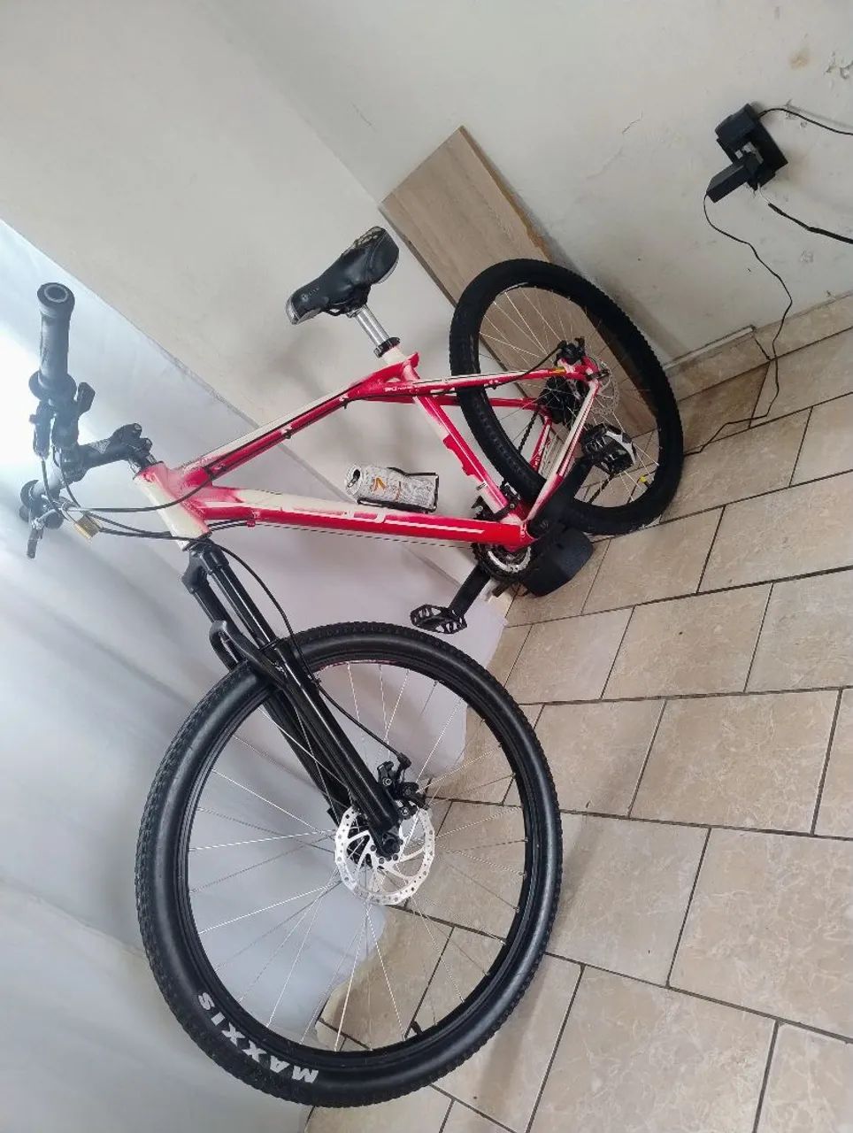 Bike aro 26 aluminium avalanche GT 