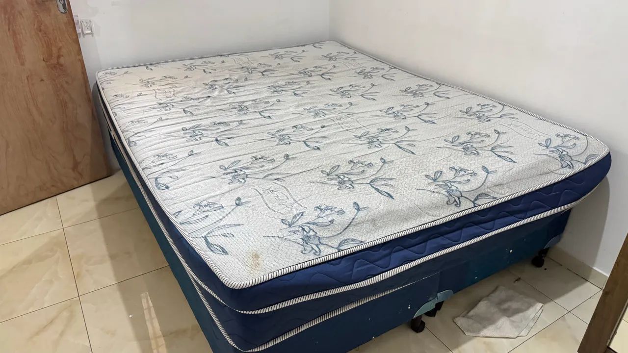 Cama com box