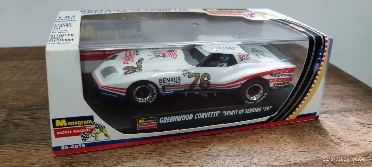 Corvette greenwood Spirit of Sebring 76 Monogram escala 1.32