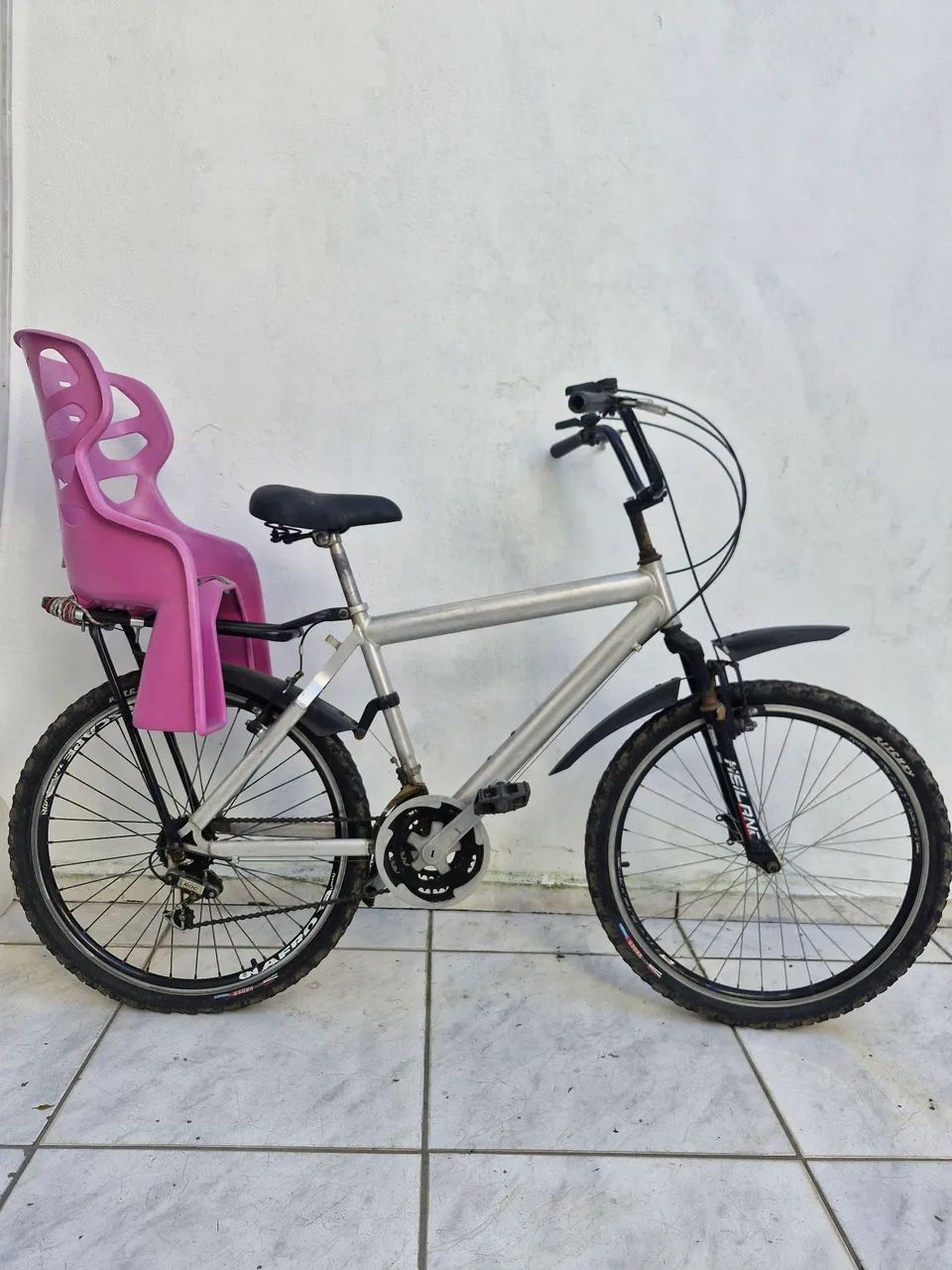 BICICLETA ARO 26 COM CADEIRINHA