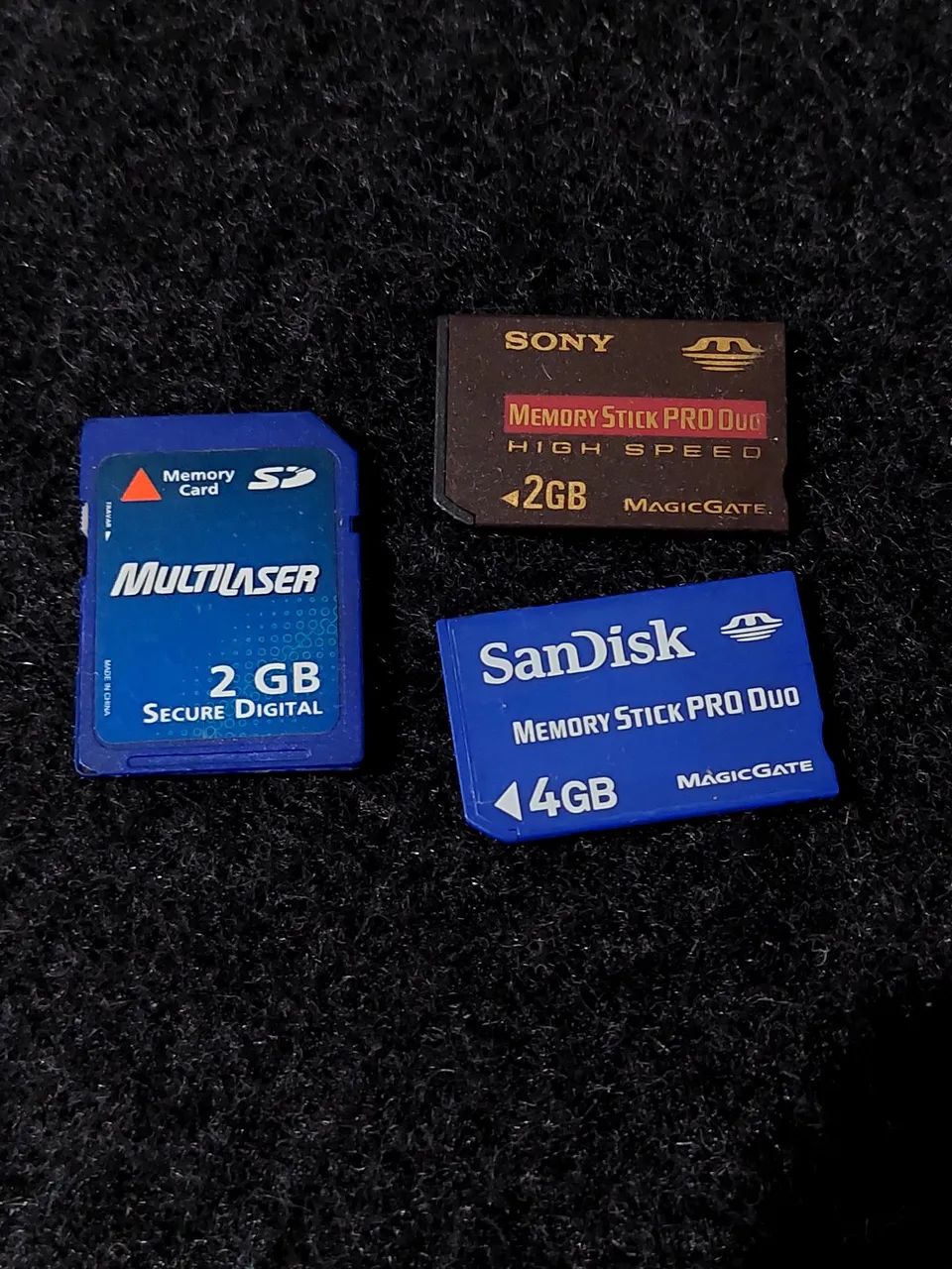 LOT OF MEMORY CARDS FOR PSP/PSVITA/DIGITAL CAMERA