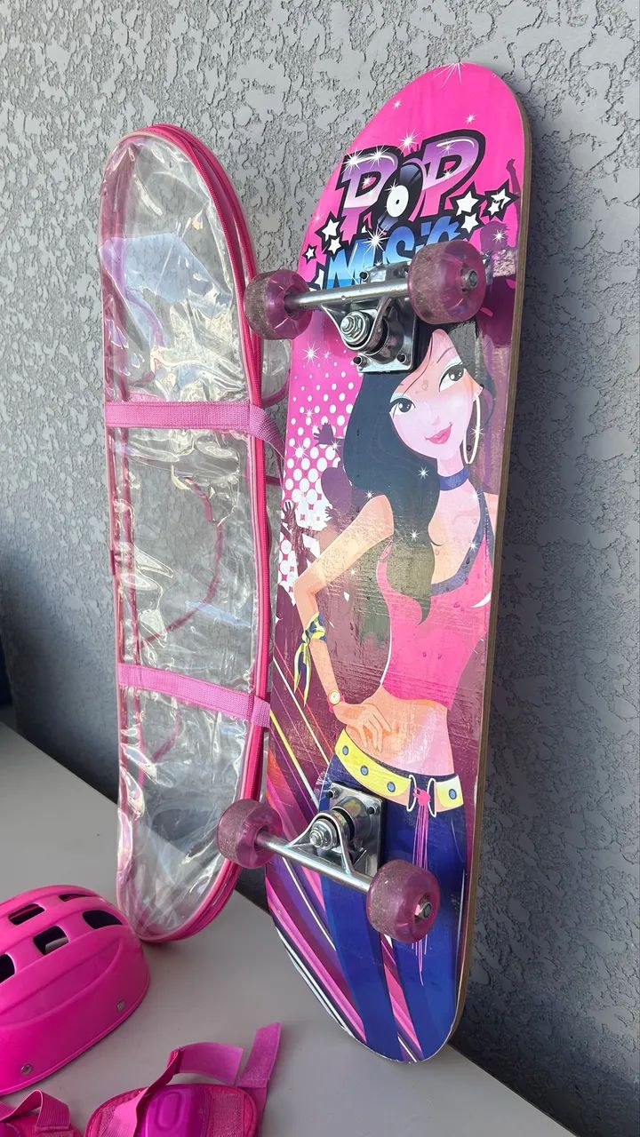 Skate com acessórios 