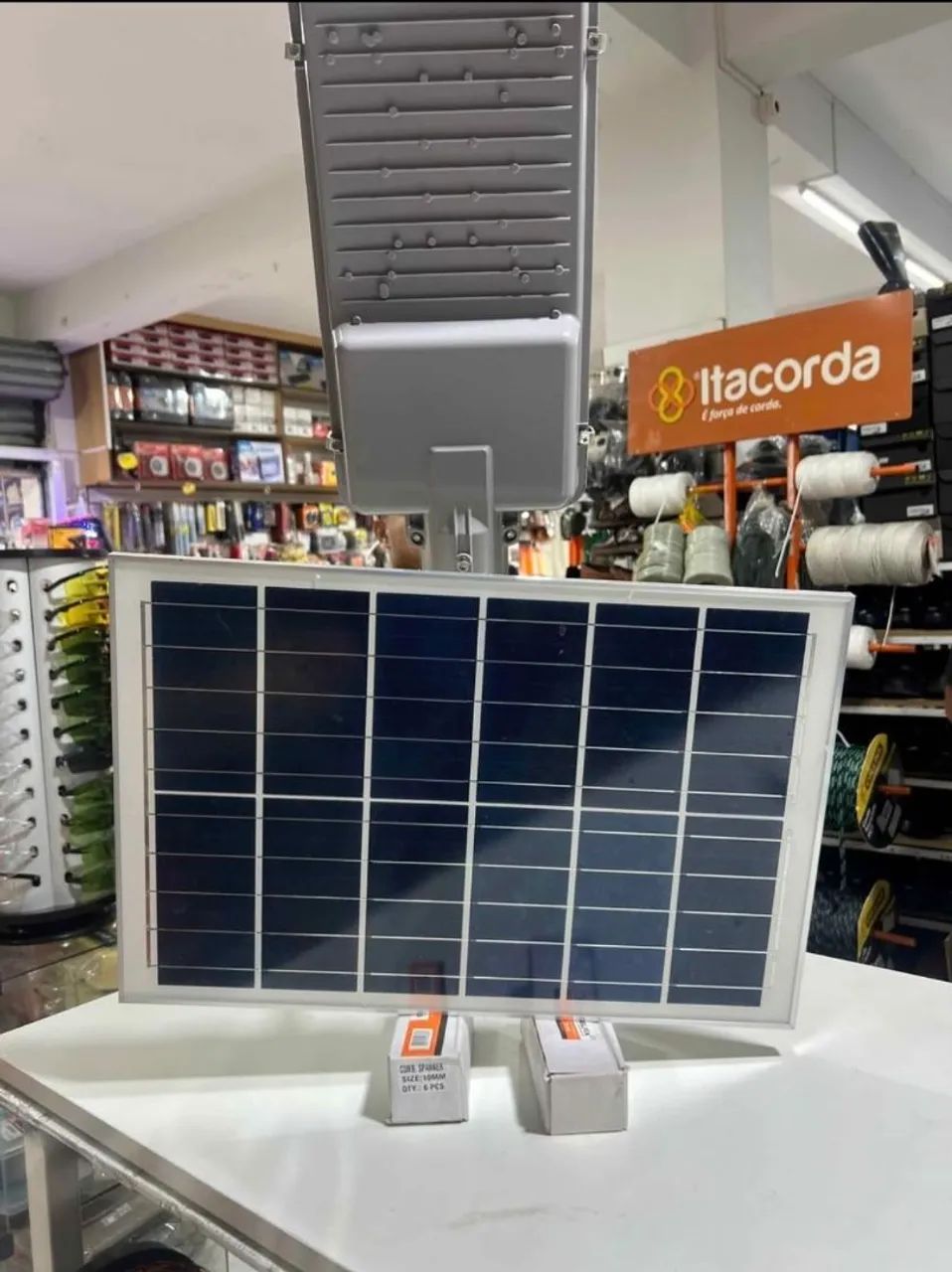 Luminária Led Com placa Solar - Foto 3