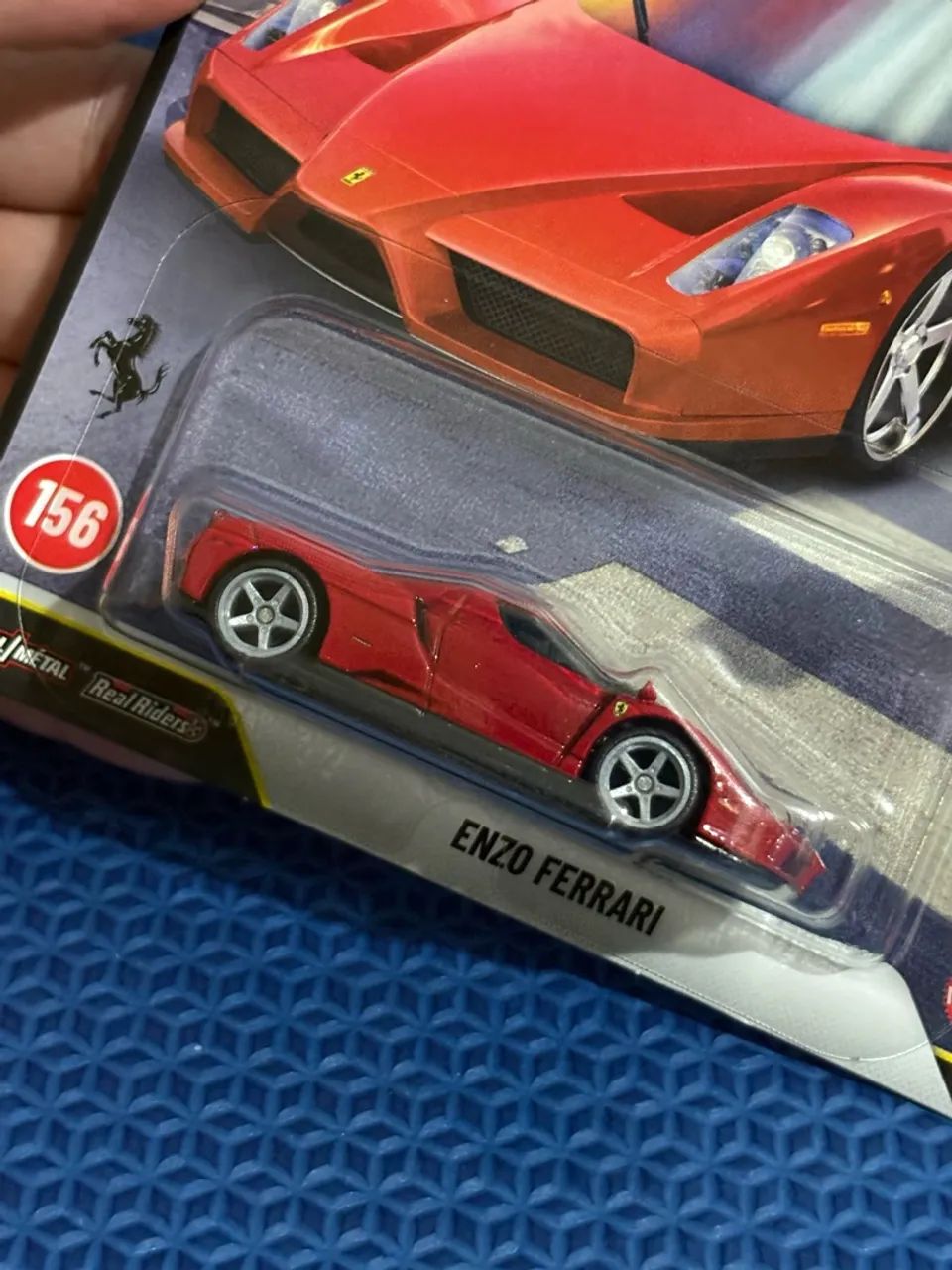 Hot Wheels Premium Enzo Ferrari - Foto 2