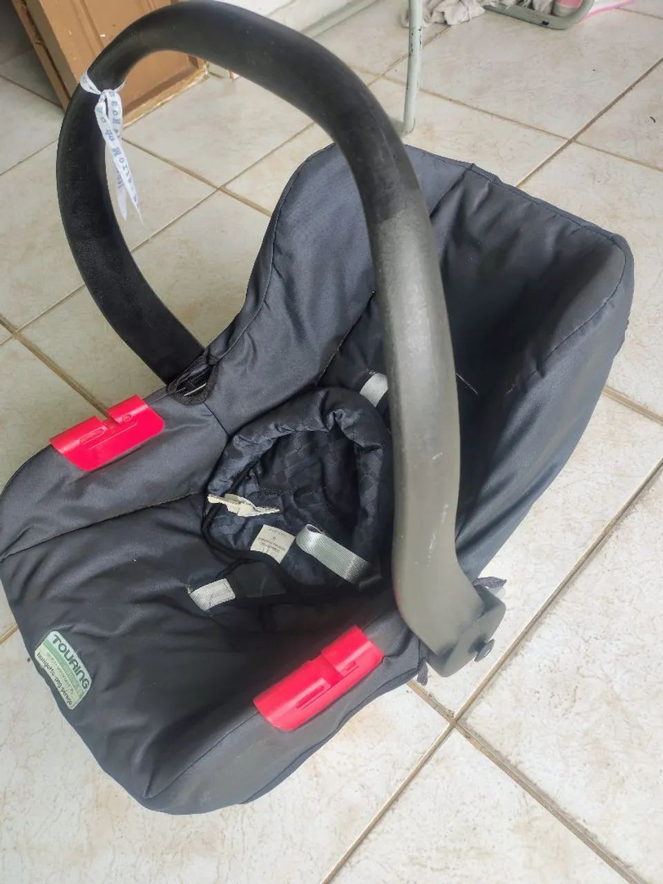 Bebê conforto usado em ótimo estado.