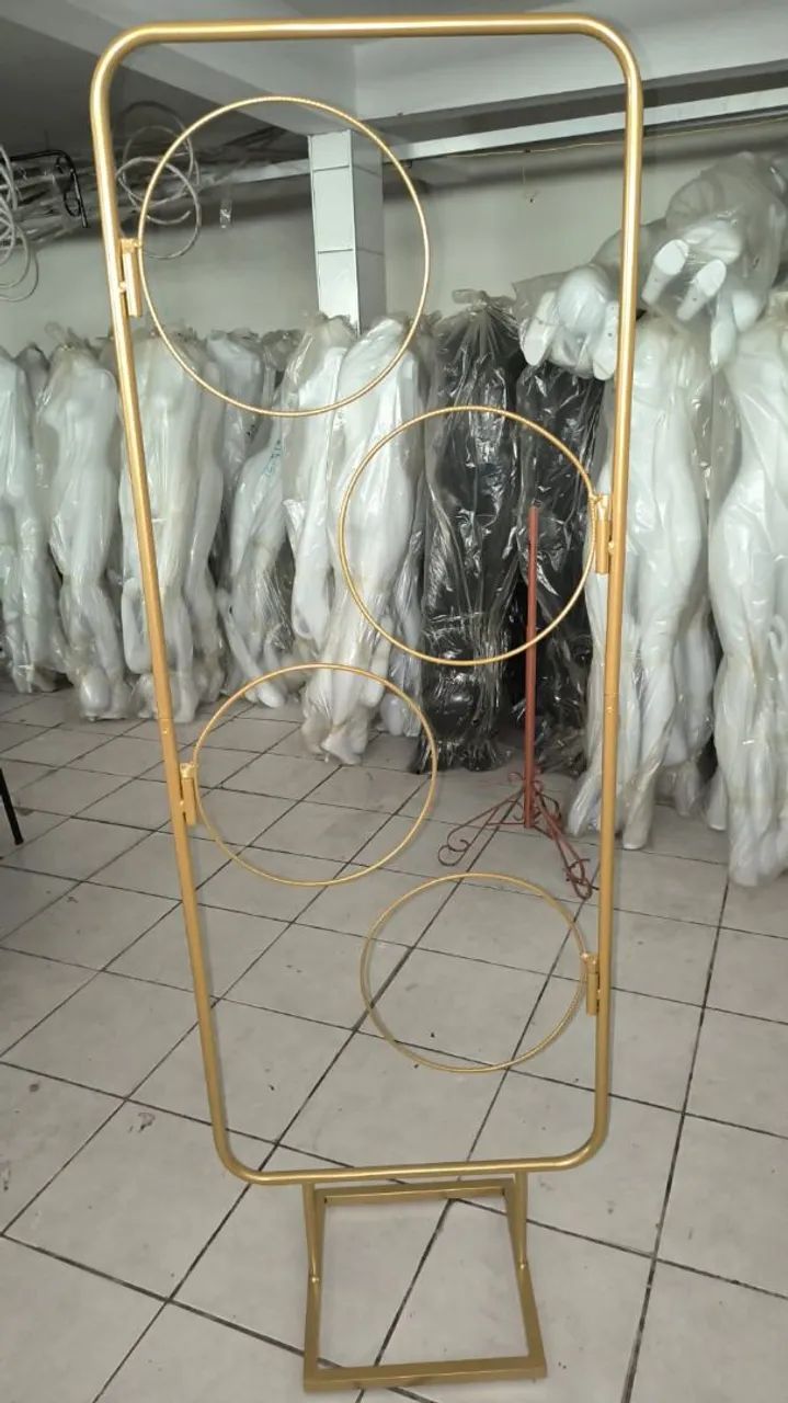 ARARA EXPOSITOR DE LINGERIES 