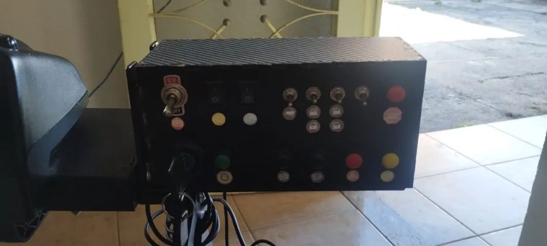 Logitech G29 + Câmbio + Cockpit PXN A10 + Button Box 16 Botões - Foto 3