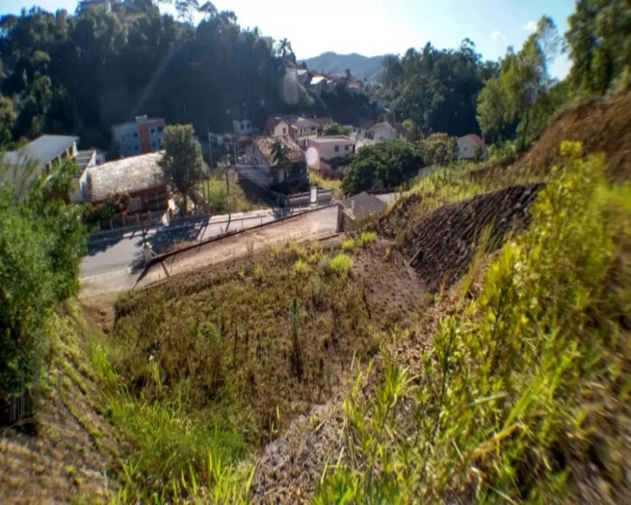 AMPLO TERRENO URBANO - Foto 5