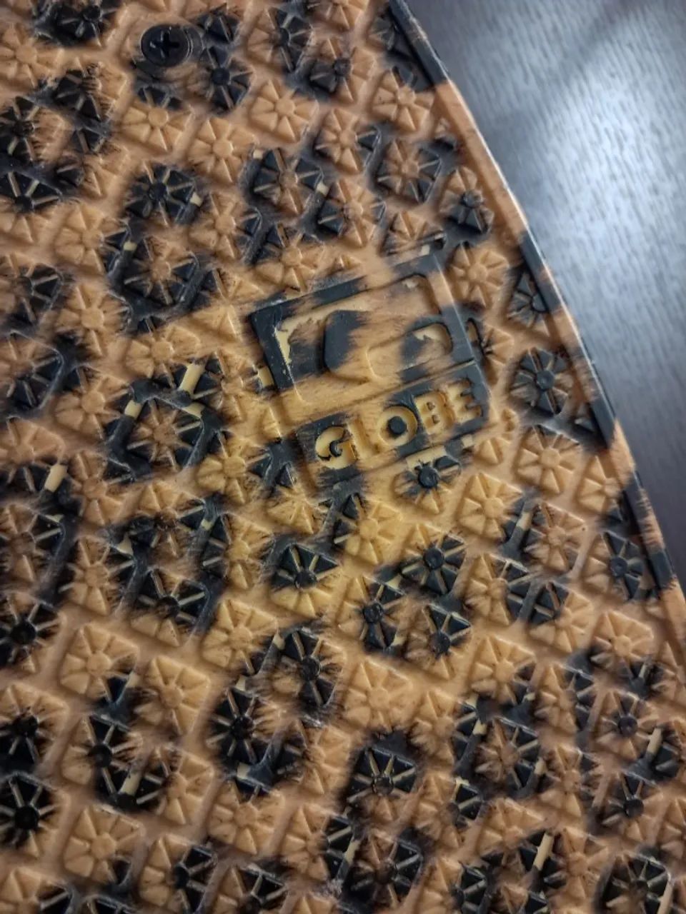 Skate completo Globe Bantam Graphic ST Leopard 23 pol x 6 pol - Foto 6