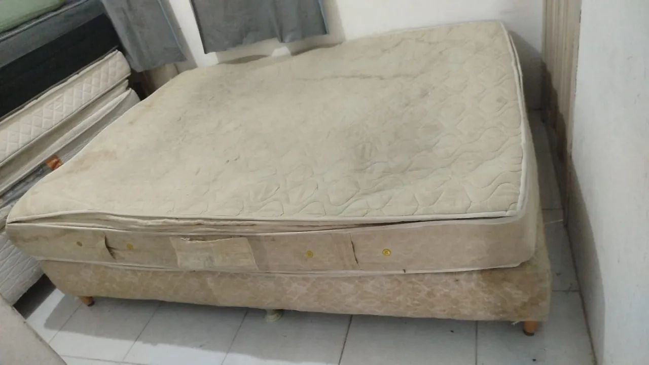Cama casal Queen, base e colchão, entrega grátis