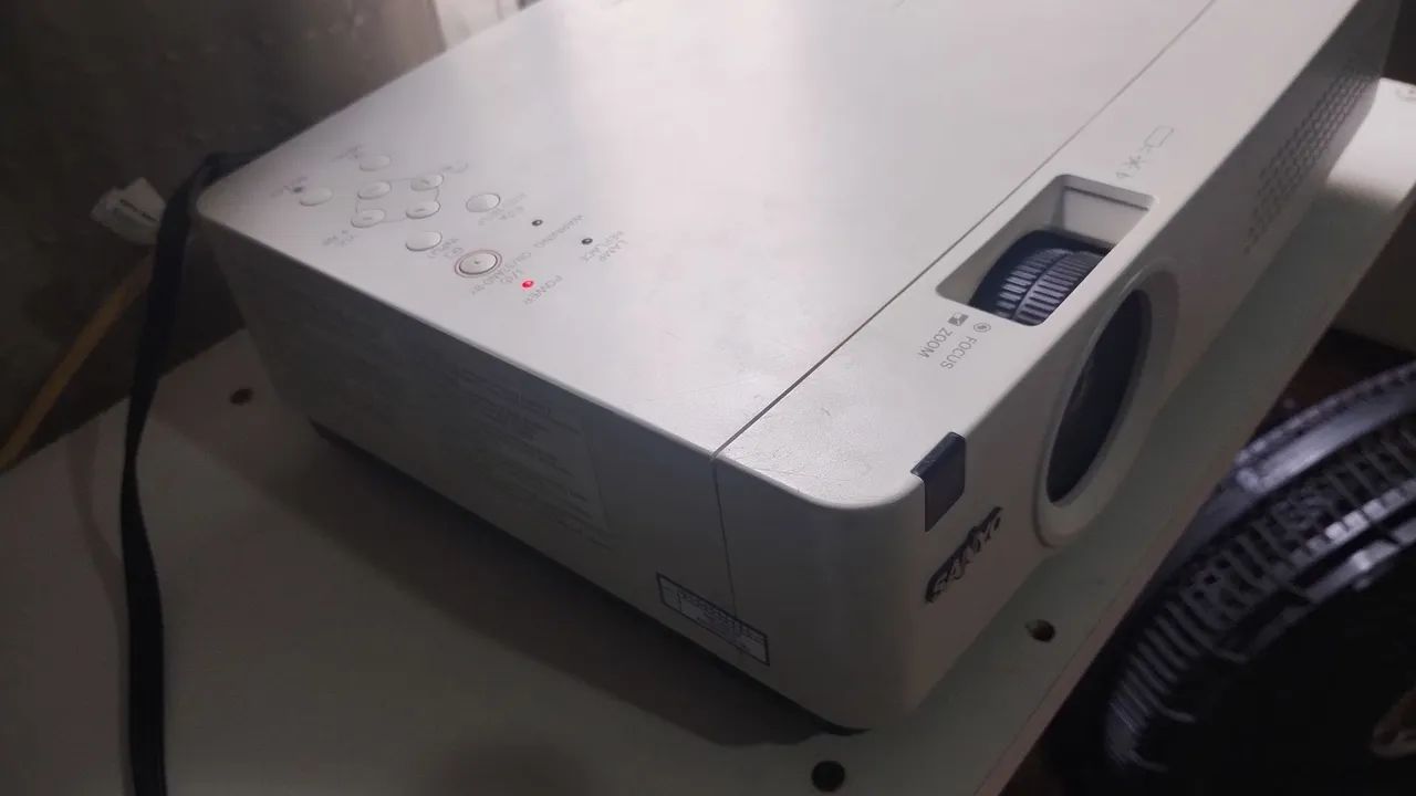 Projetor Sanyo pra assistir a copa  - Foto 2