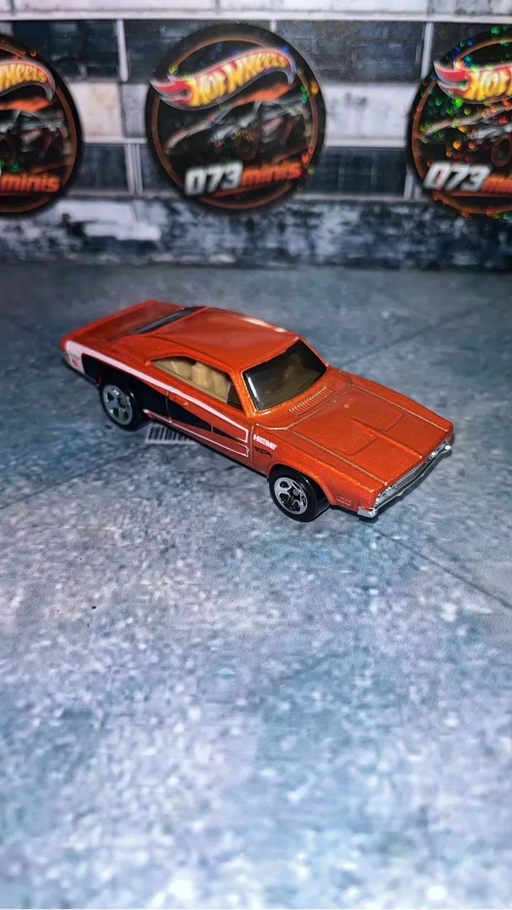Lote hotwheels 4