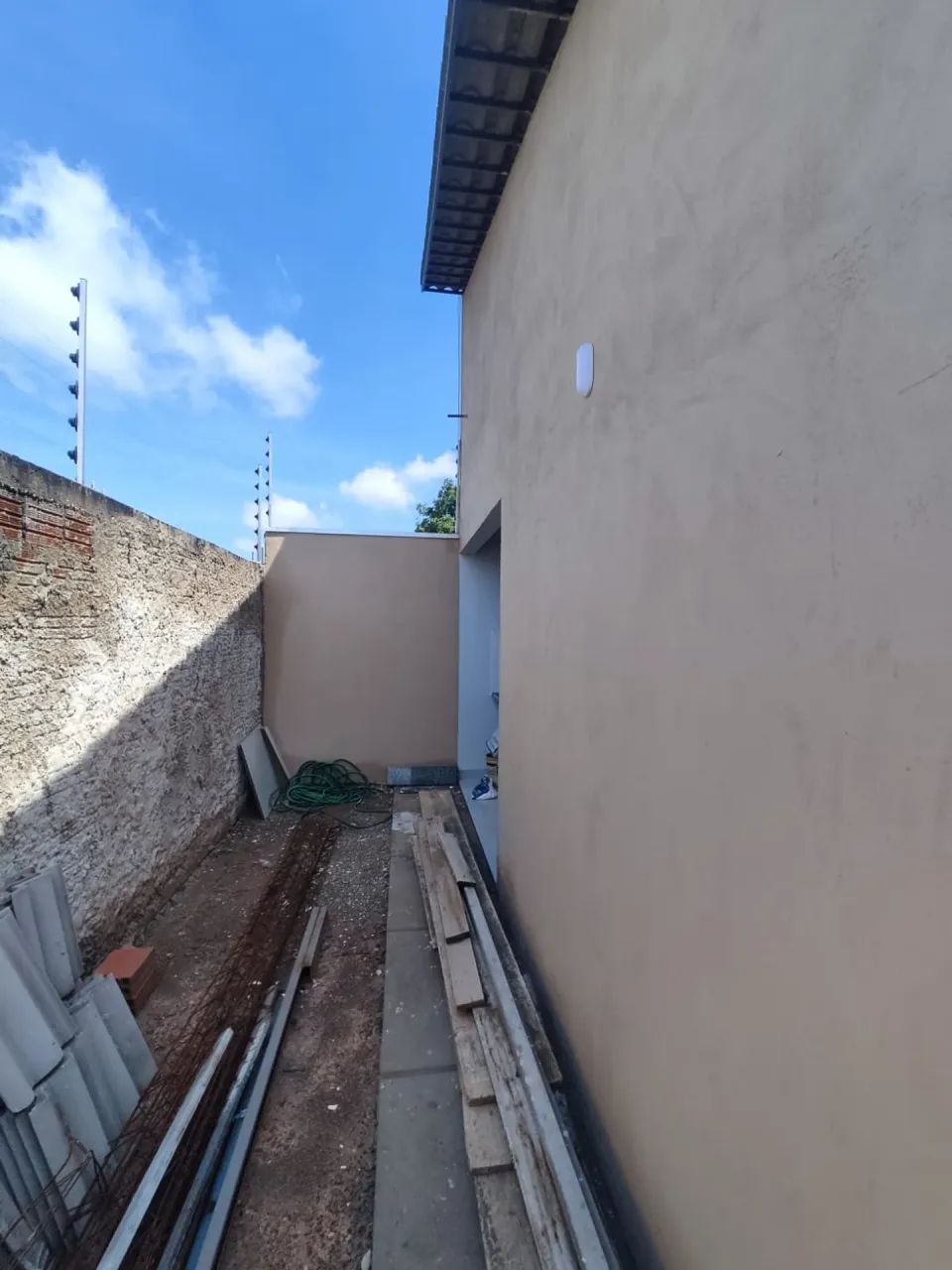 Casa nova com dois quartos sendo uma suíte - Foto 5