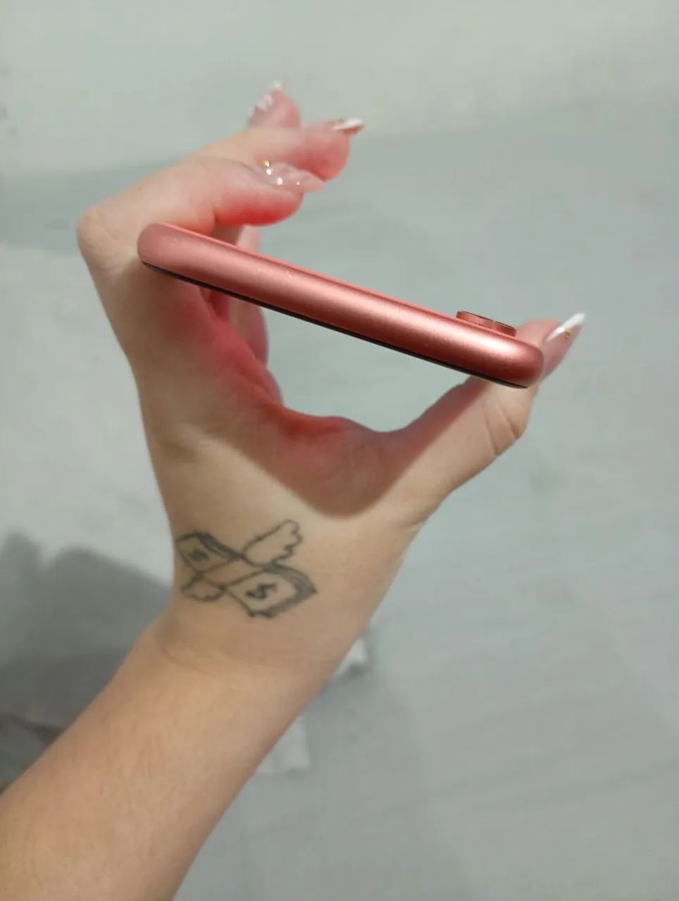 Iphone xr coral 64gb bateria 77% - Foto 5