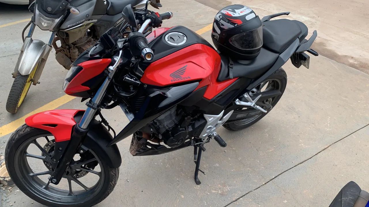 CB300f - 2023 - Foto 5