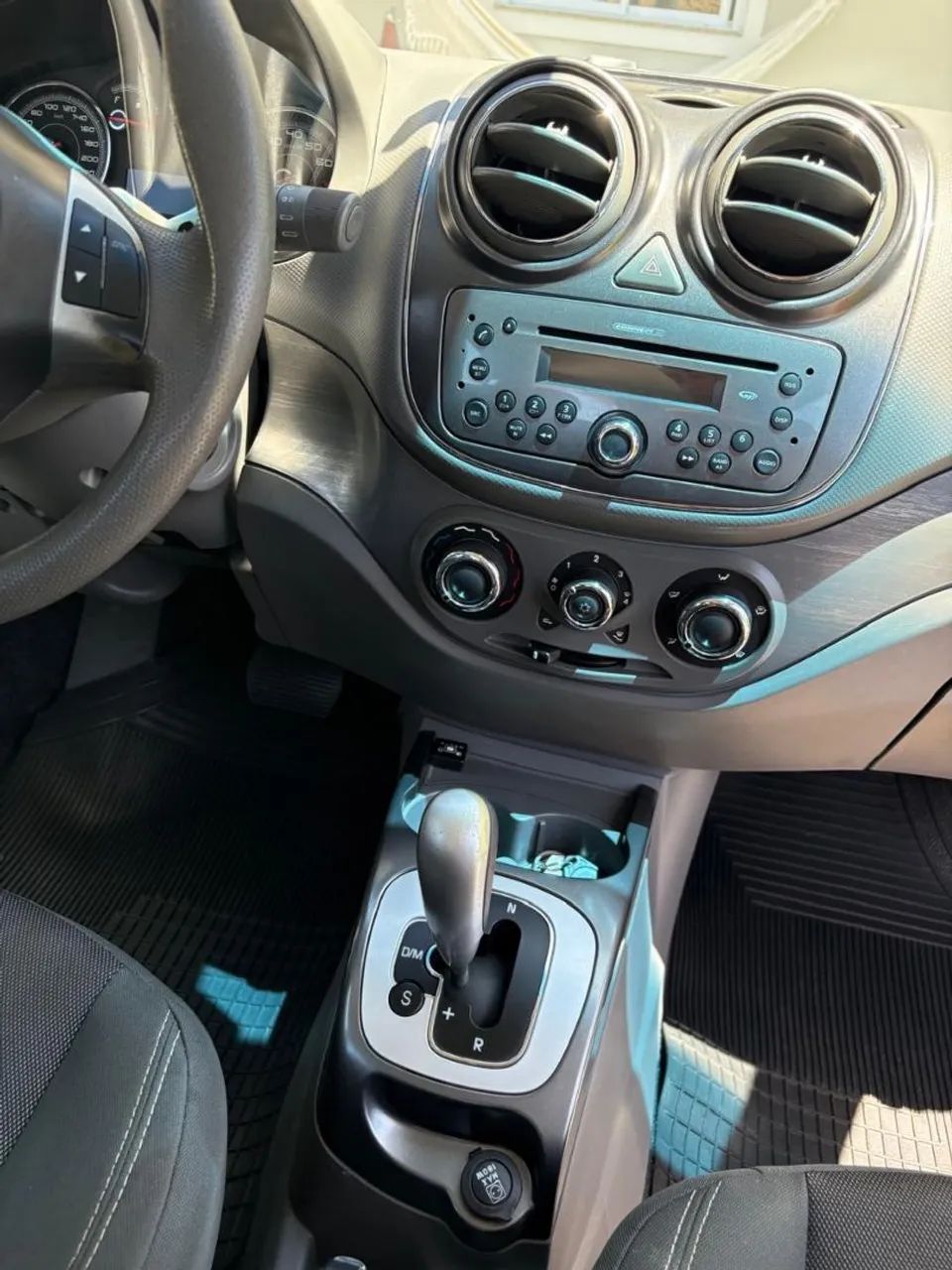 Fiat Palio Essence Dualogic 1.6 Flex 16V 5P 2015 - Foto 4