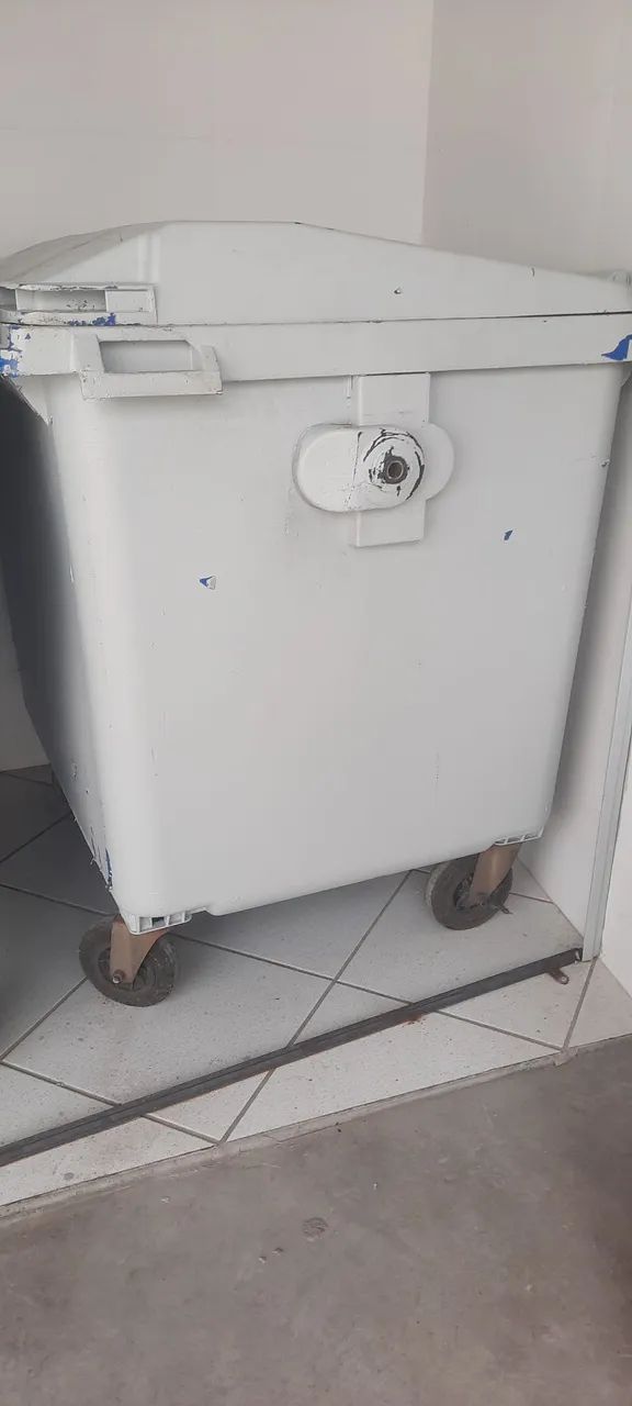 Container 1100 lts 