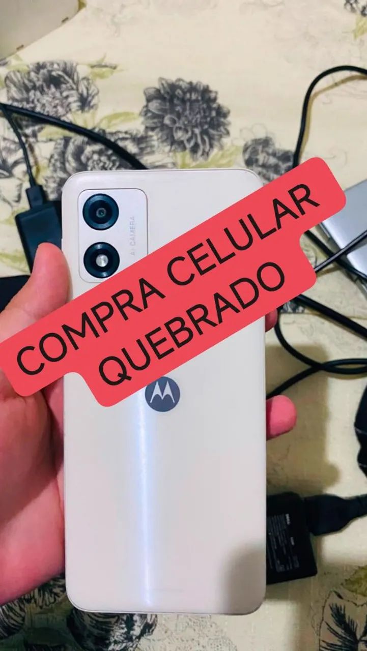 Celular com defeito 