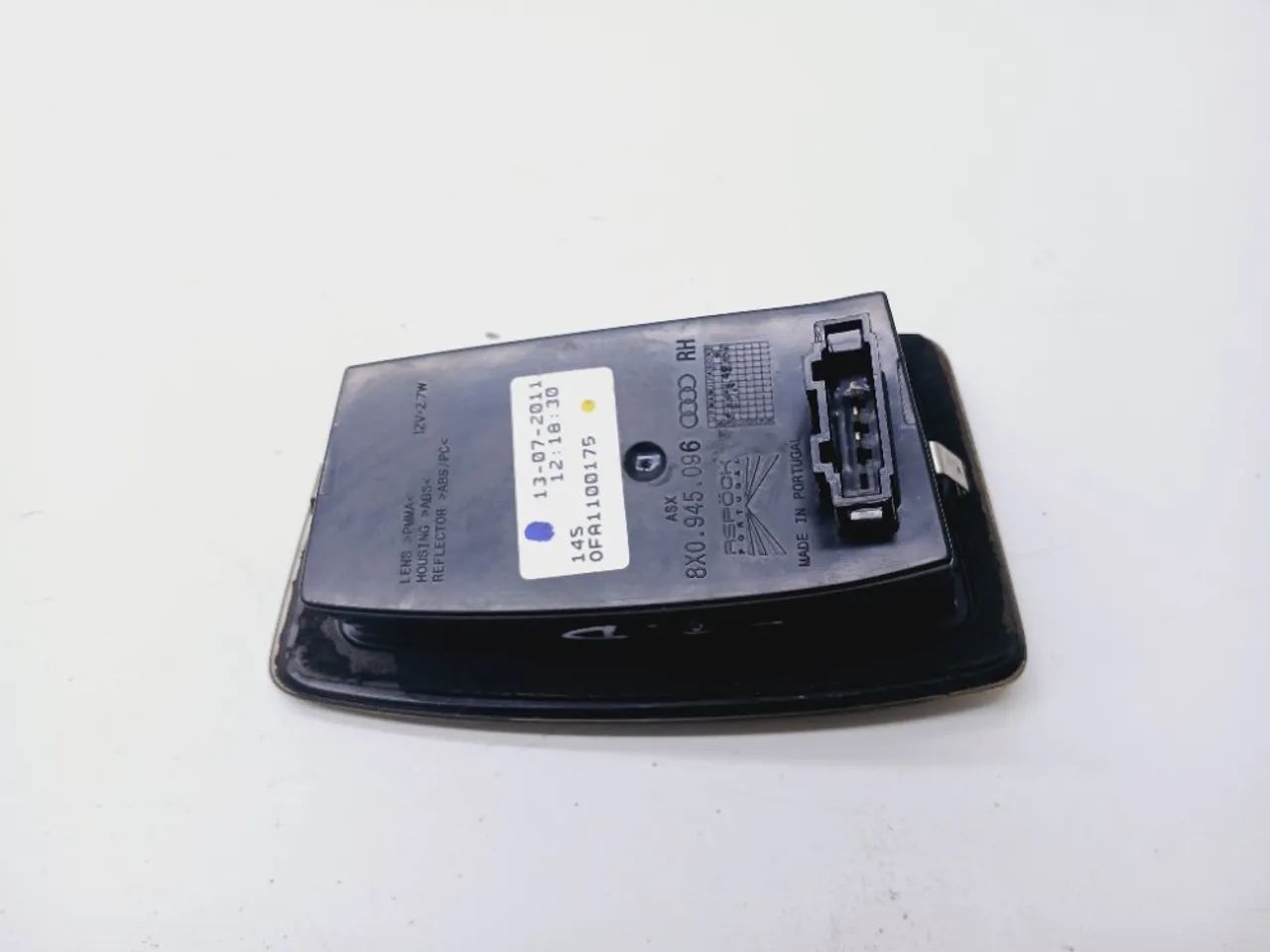 Luz Cortesia Direita Porta Malas Audi A1 1.4 Tfsi 2011 2012  - Foto 4