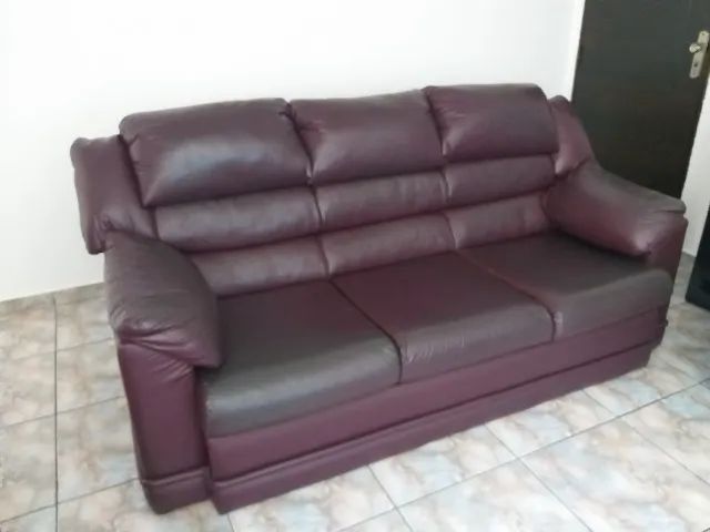 Sofa de Couro Luxuoso 2 e 3 Lugares Conjunto Completo - Foto 2