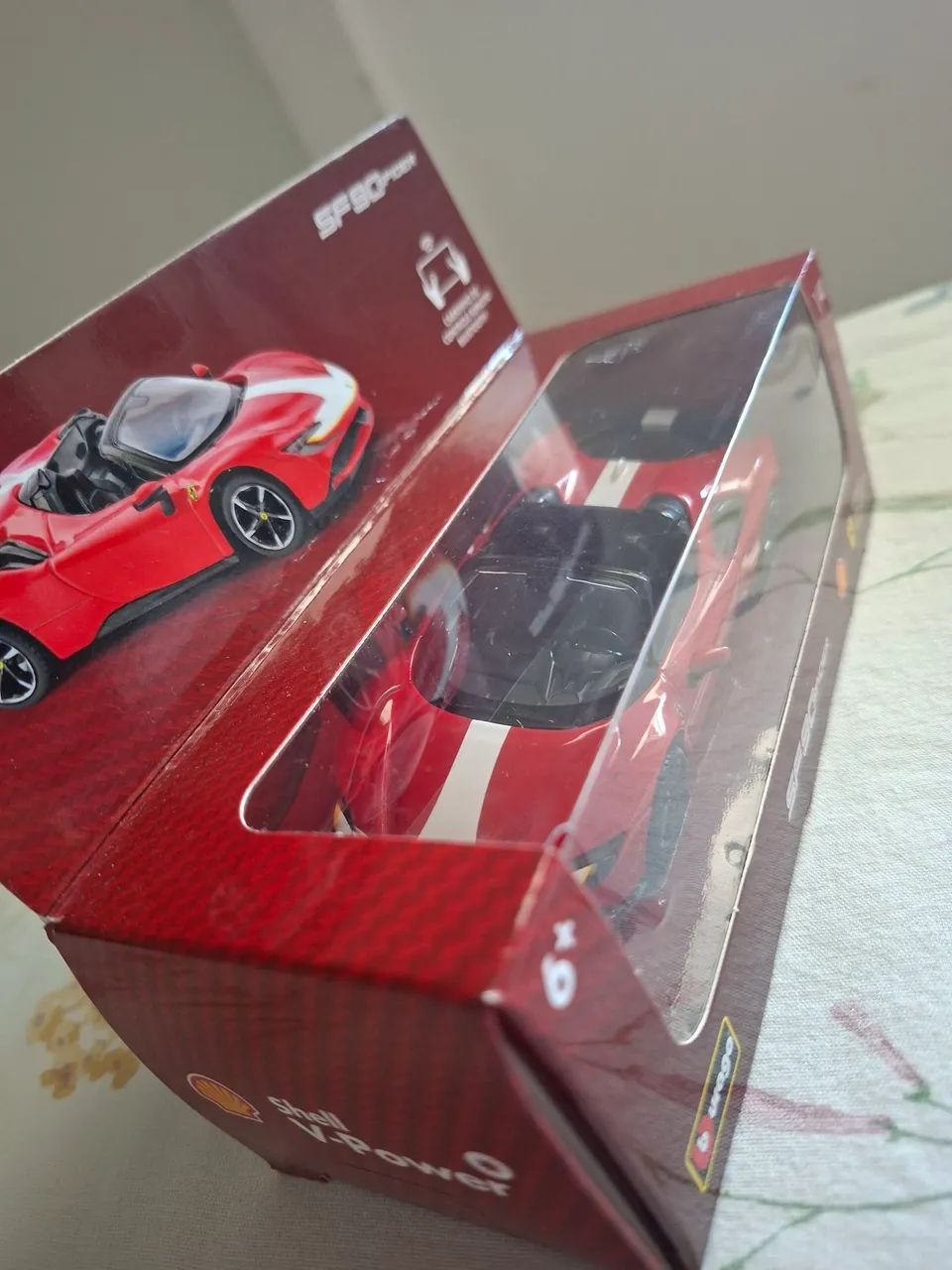 Miniatura Ferrari SF90 Spider Shell com controle via app. - Foto 2