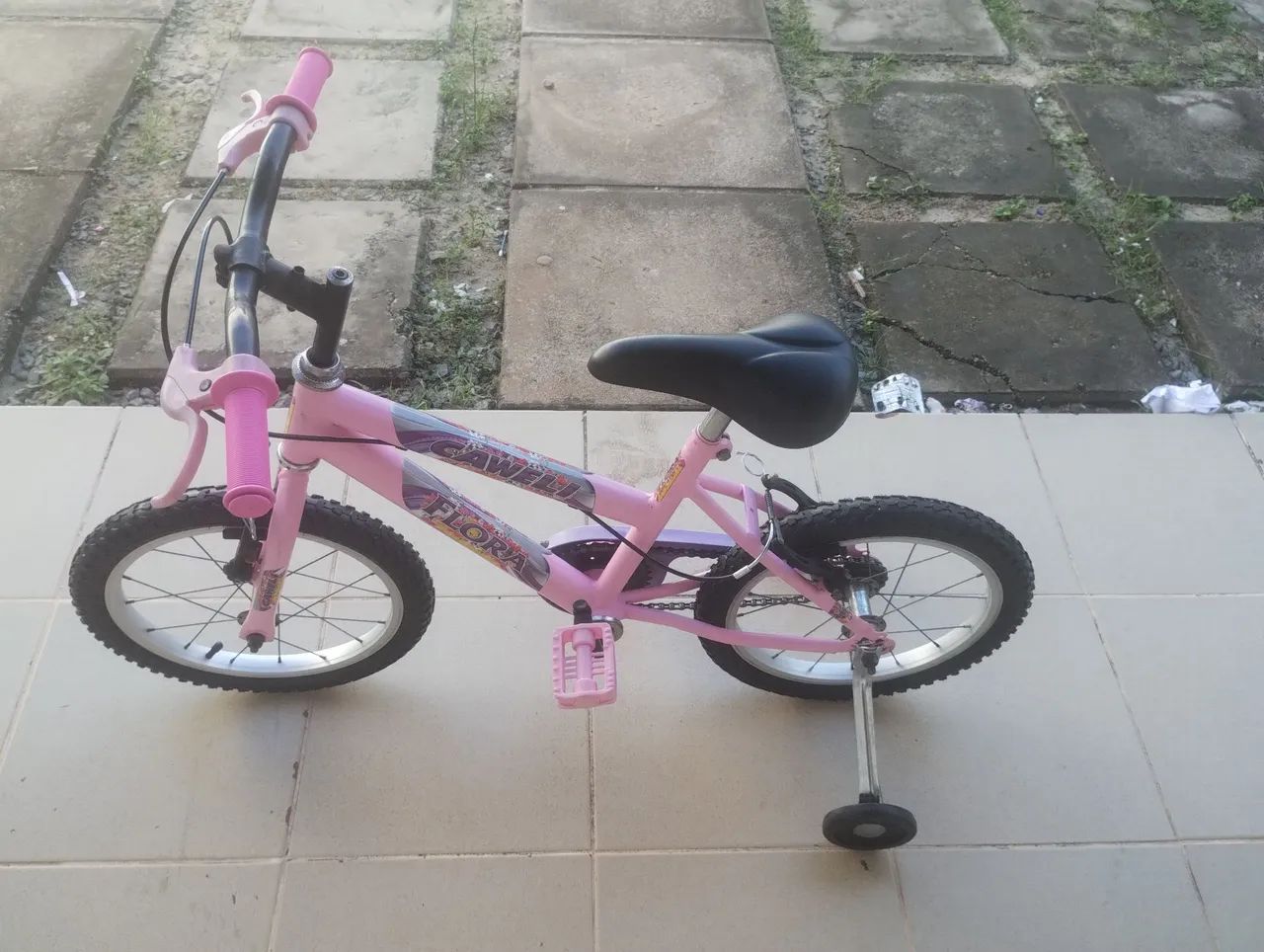 Bicicleta Infantil aro 16 com rodinhas 