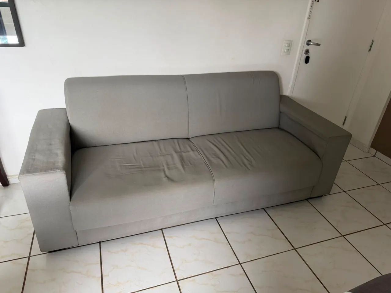 Sofá de 3 lugares + poltrona combinando - Foto 2