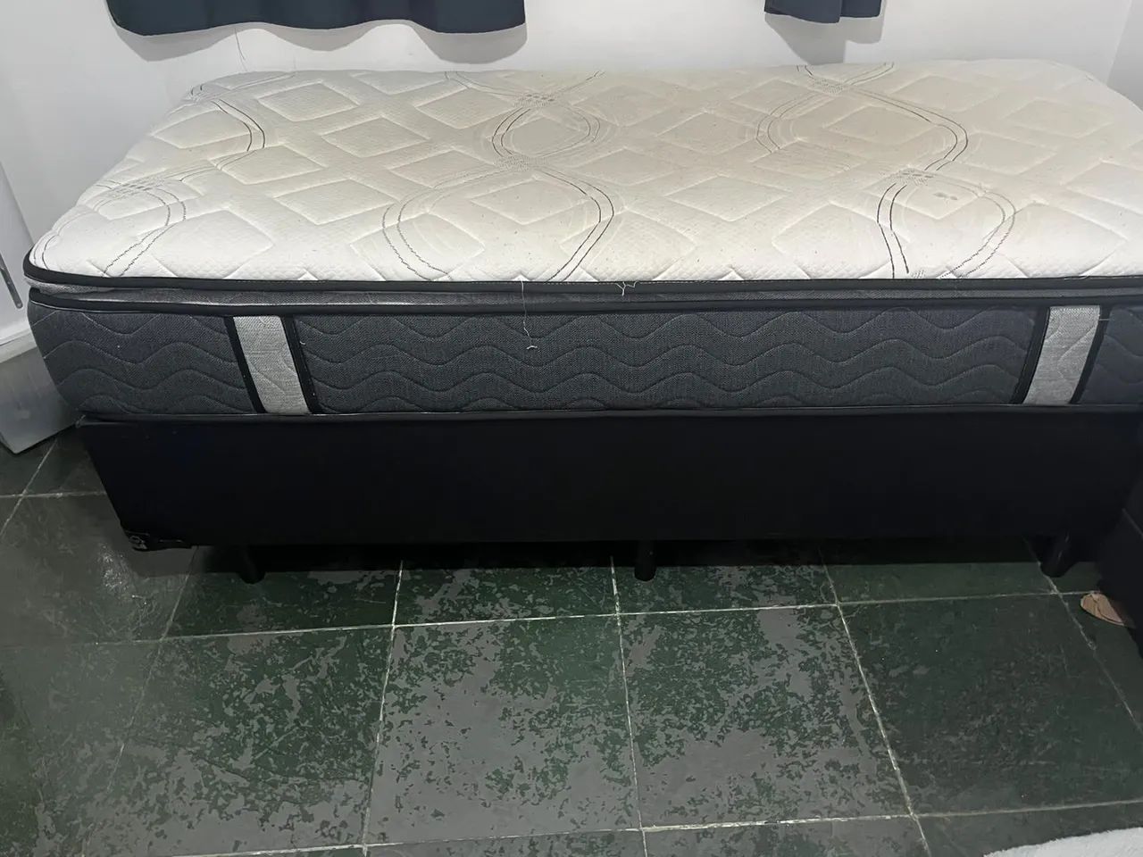 Cama Solteiro - base corino + colchão probel - Foto 4
