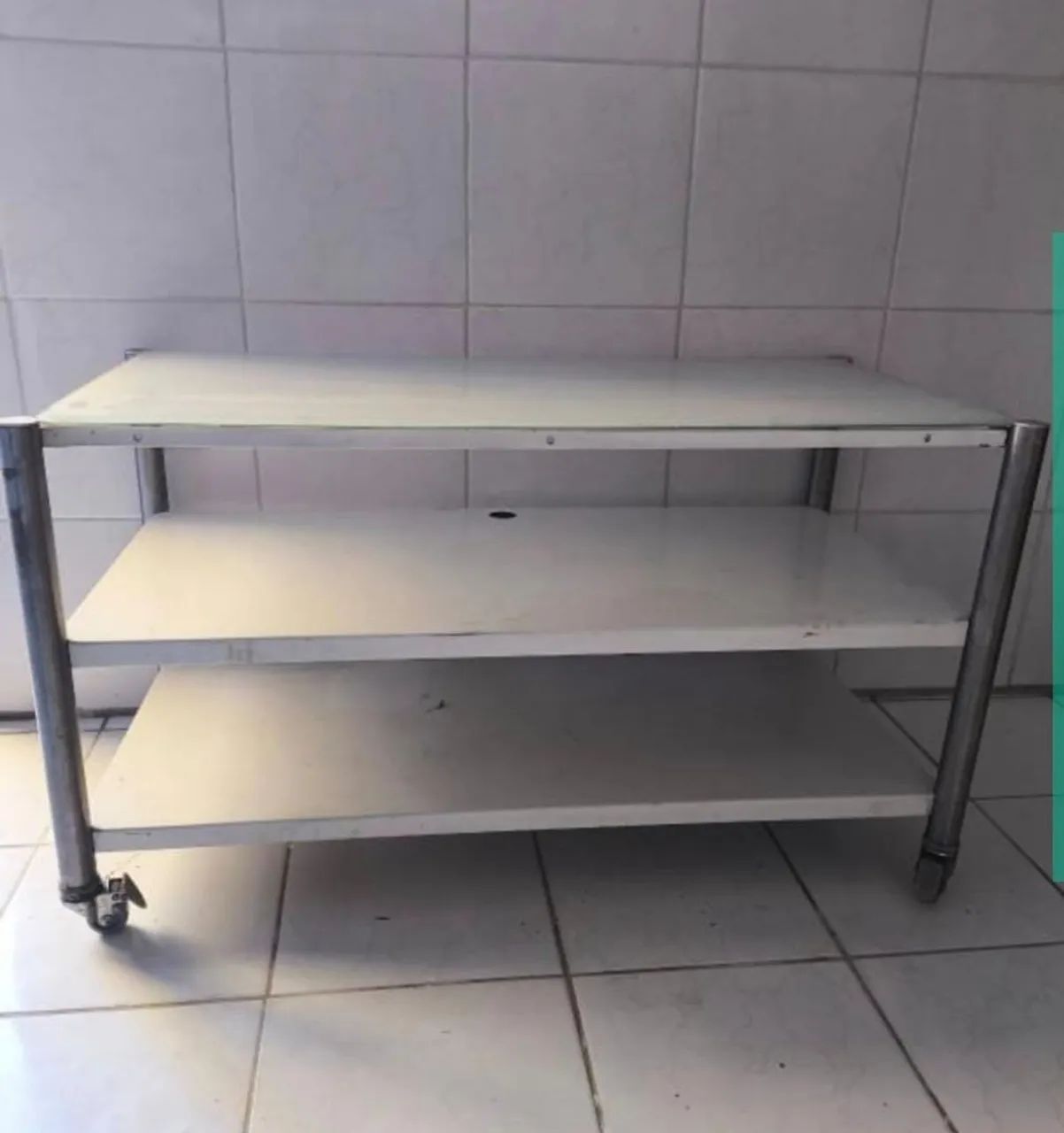 RACK TV em chapa e vidro