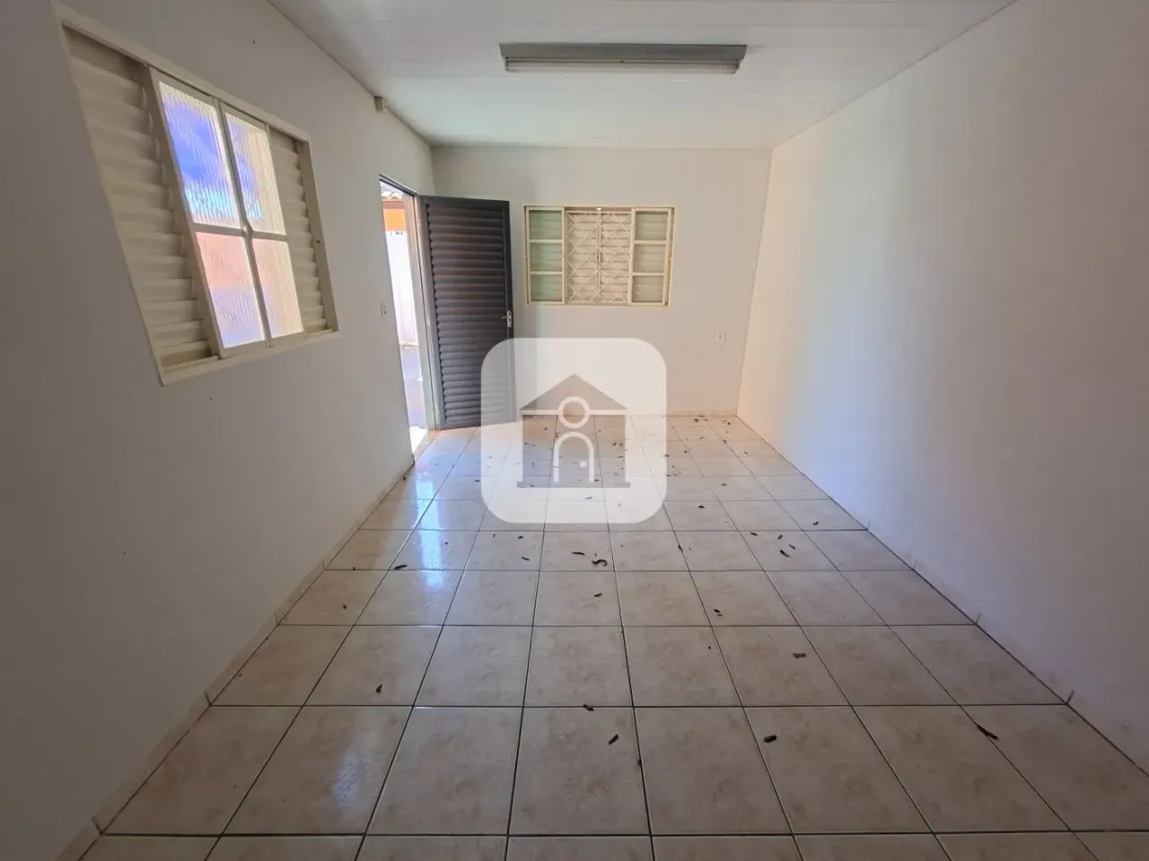 Casa comercial para locação no bairro Presidente Roosevelt - Foto 4