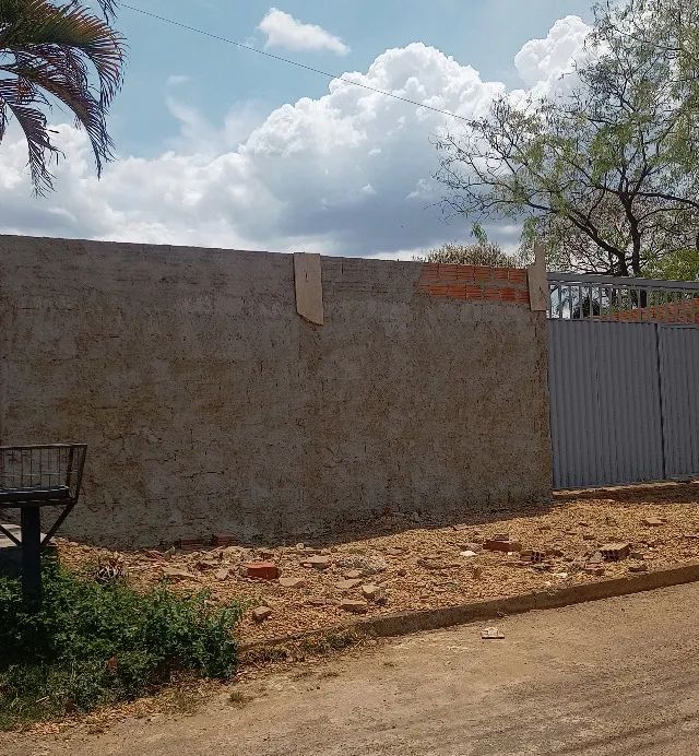 Vendo ágio de terreno murado ,com portão e uma construção; - Foto 4