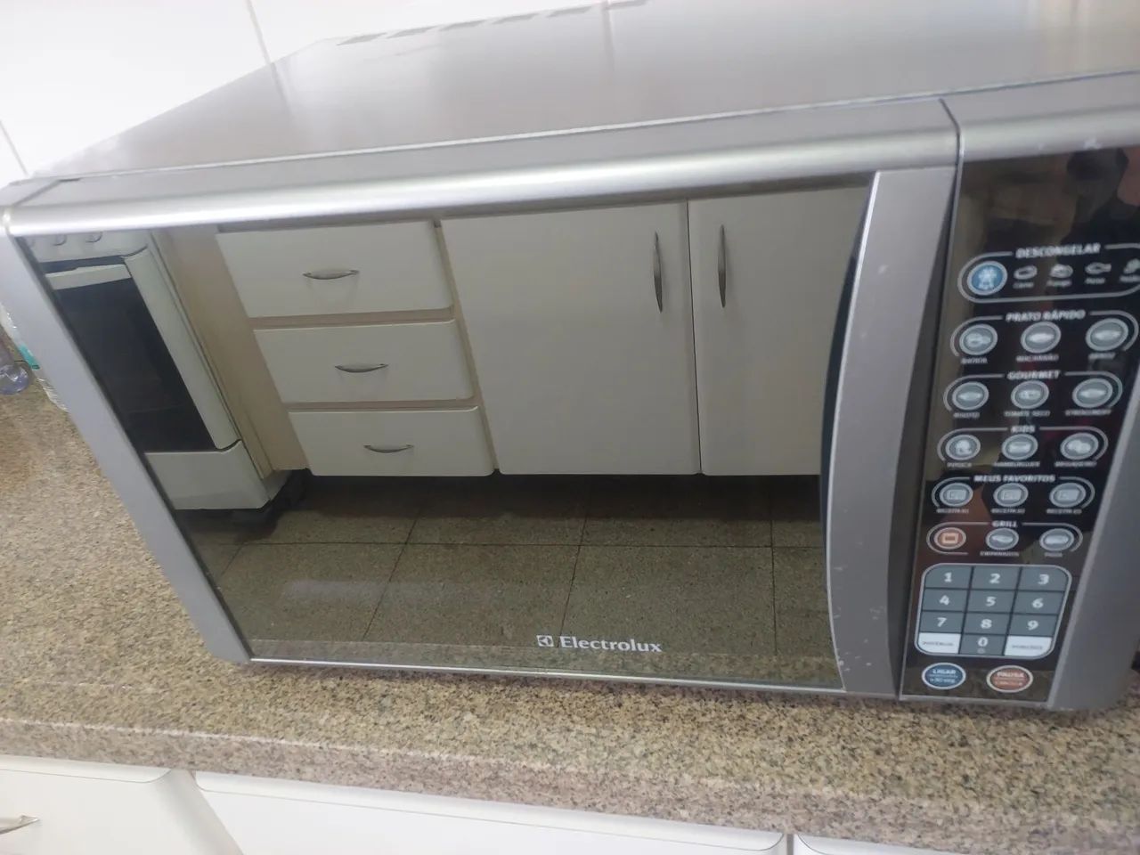 MICROONDAS ELECTROLUX 31 LITROS  - Foto 2