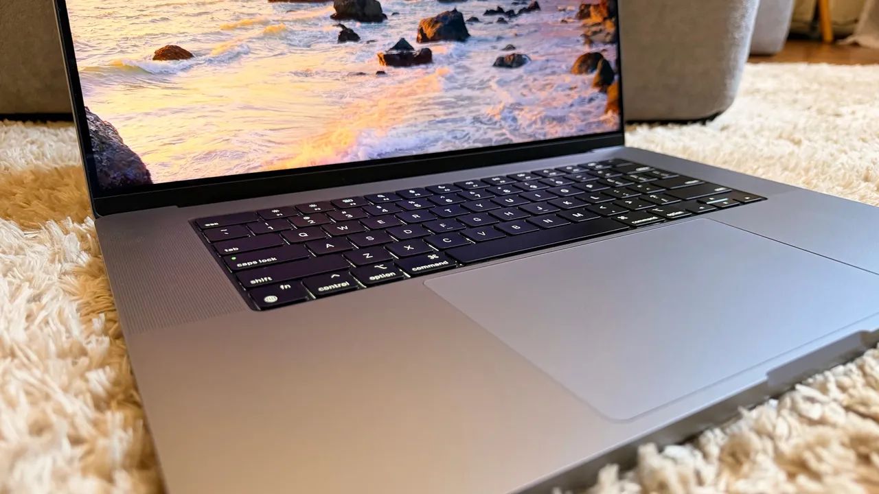 MacBook Pro M2 Pro 16? / 16GB / 512GB SSD - Foto 2