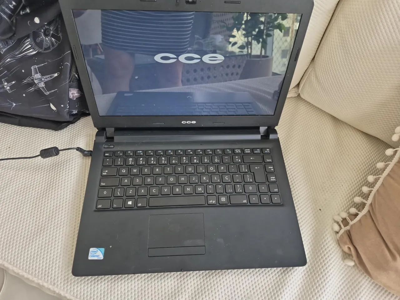 Vendo notebook CCE intel celeron  - Foto 2