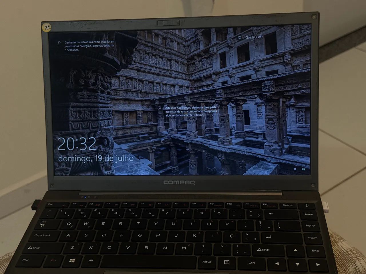 Notebook COMPAC FRENTE GRÁTIS 