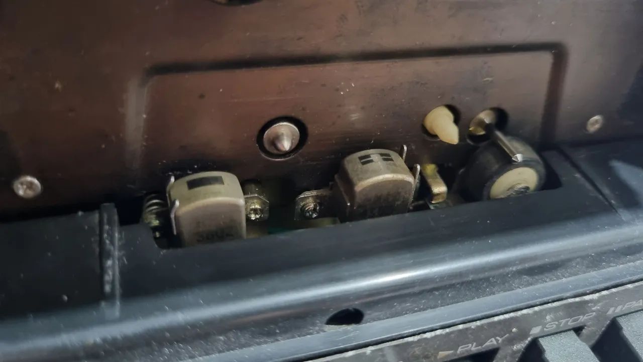 Tape deck Gradiente S95 (para peças) - Foto 3