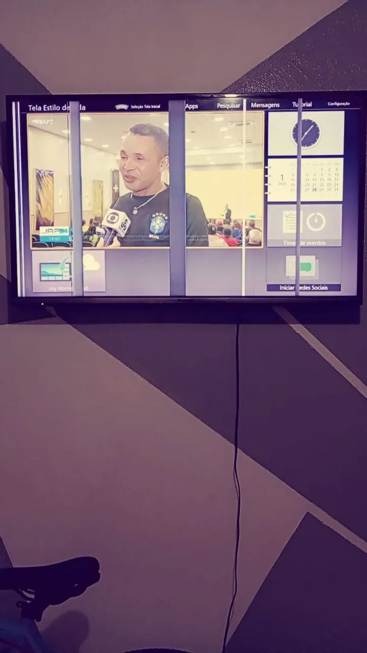 Vendo tv smart Panasonic 43 polegadas com defeito - Foto 3