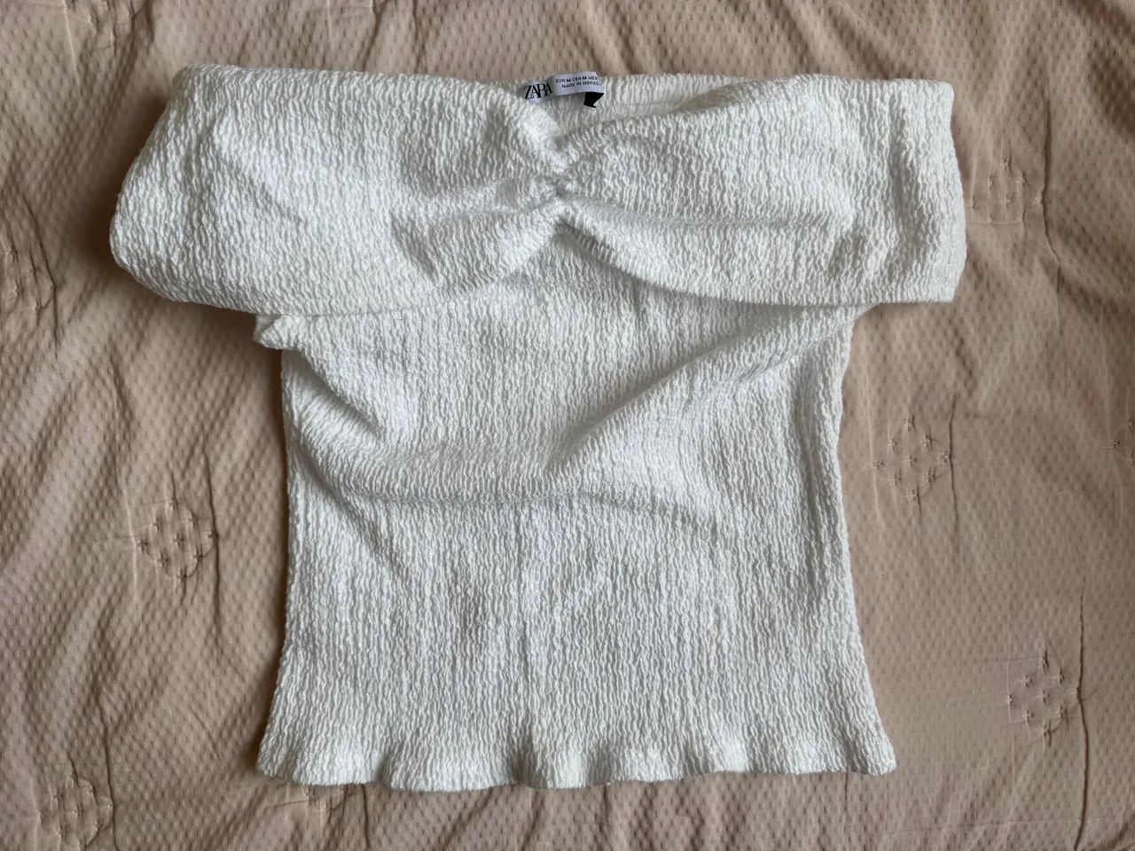 blusa ombro a ombo zara
