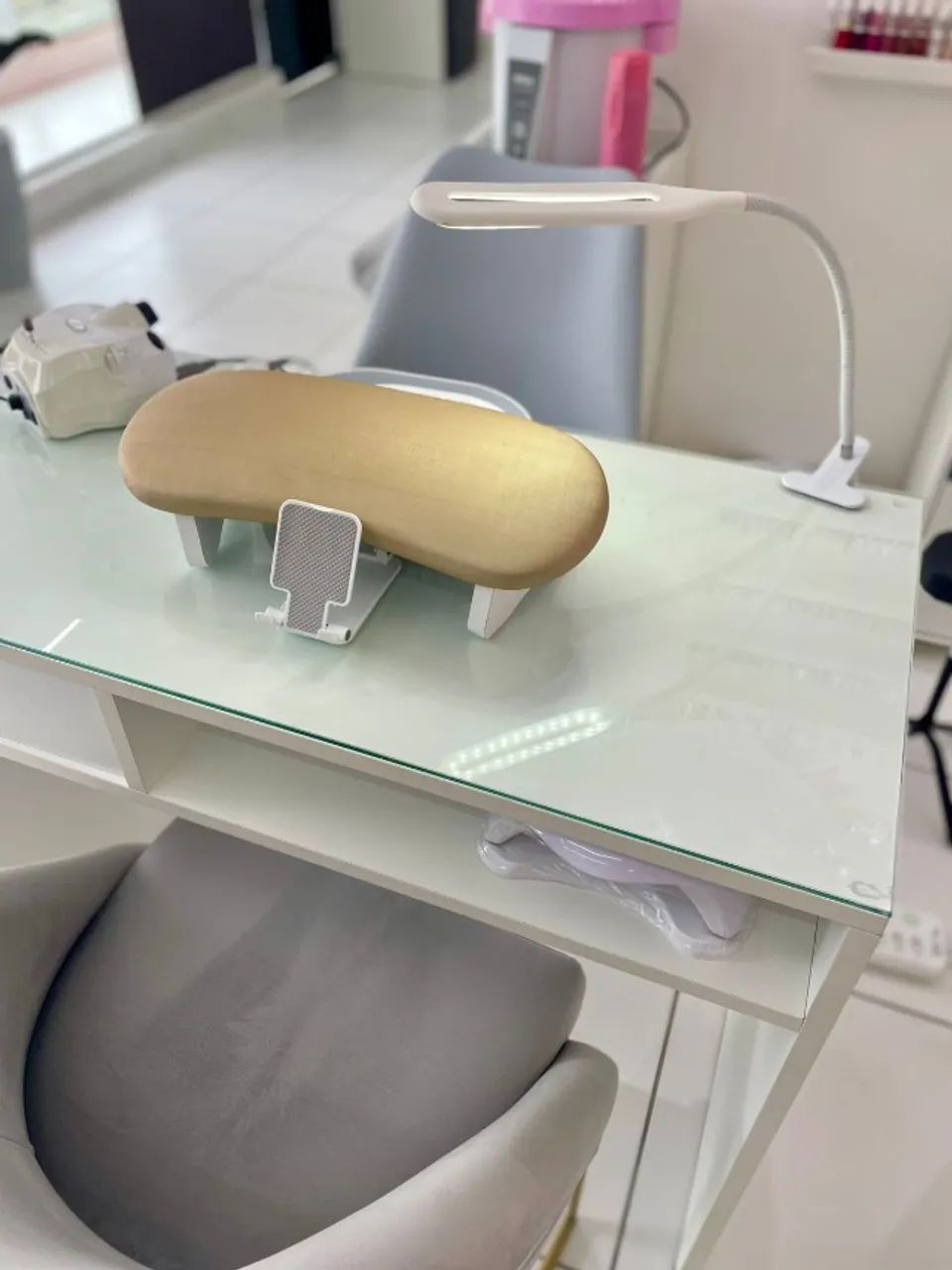 Locação de Mesa de Manicure/ Nail Designer  - Foto 2