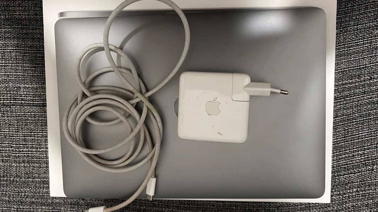 MacBook Pro M1 13 polegadas Touch Bar | 8GB | SSD 256GB | Caixa + NF - Foto 2