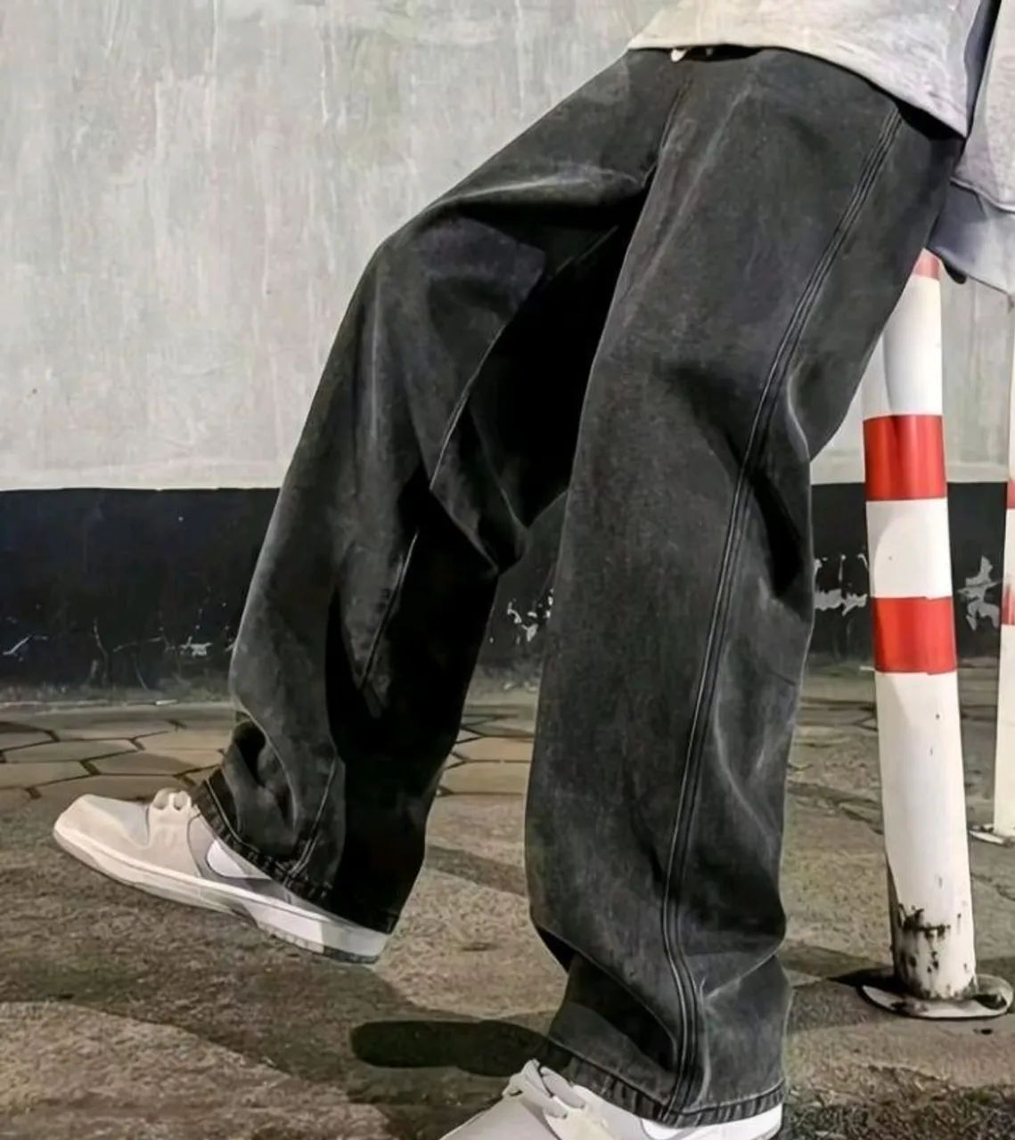 Calça denim baggy preta 