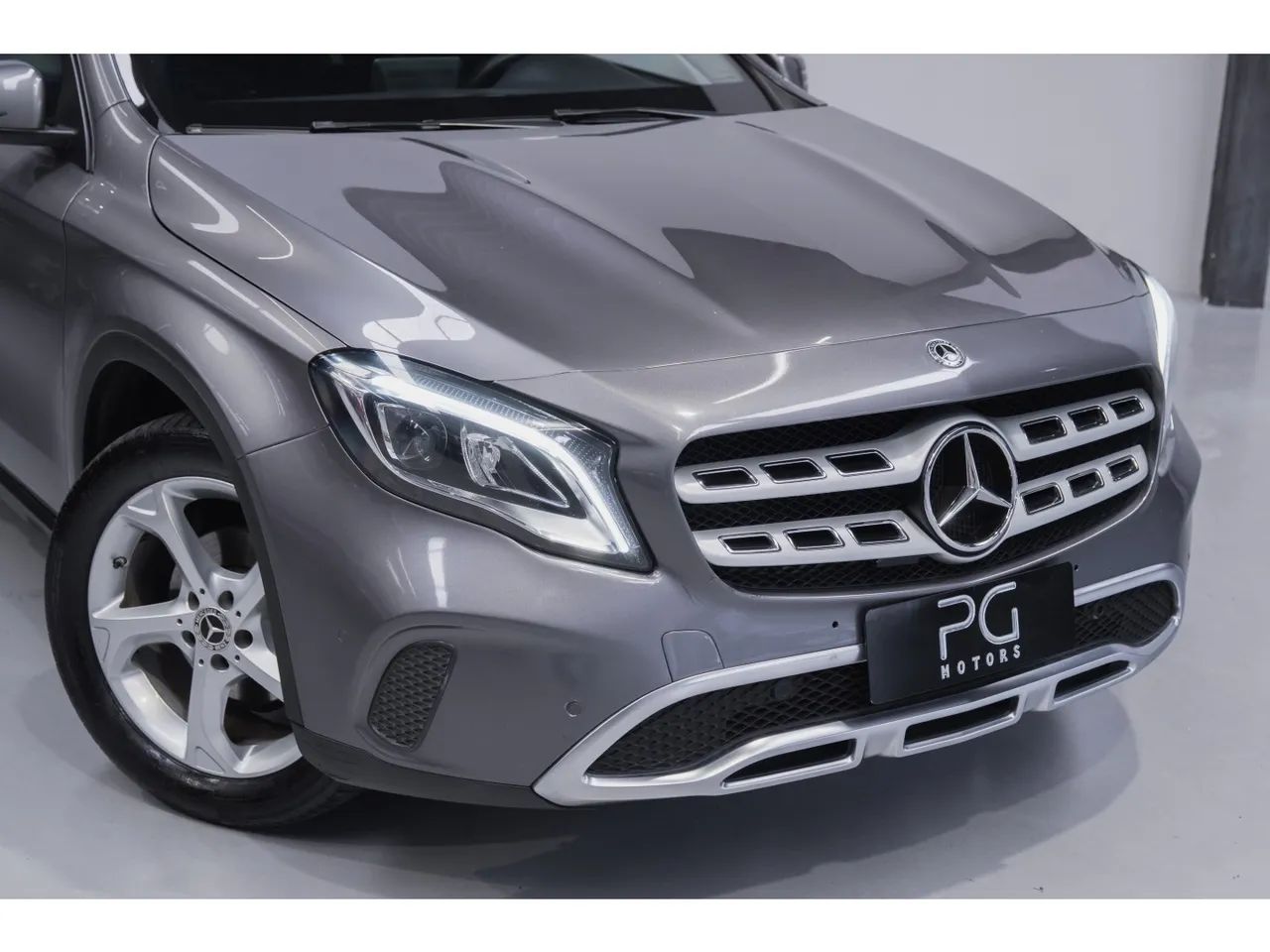 Mercedes-Benz GLA 200 Adv. 1.6/1.6 TB 16V Flex Aut., foto 2 de 14