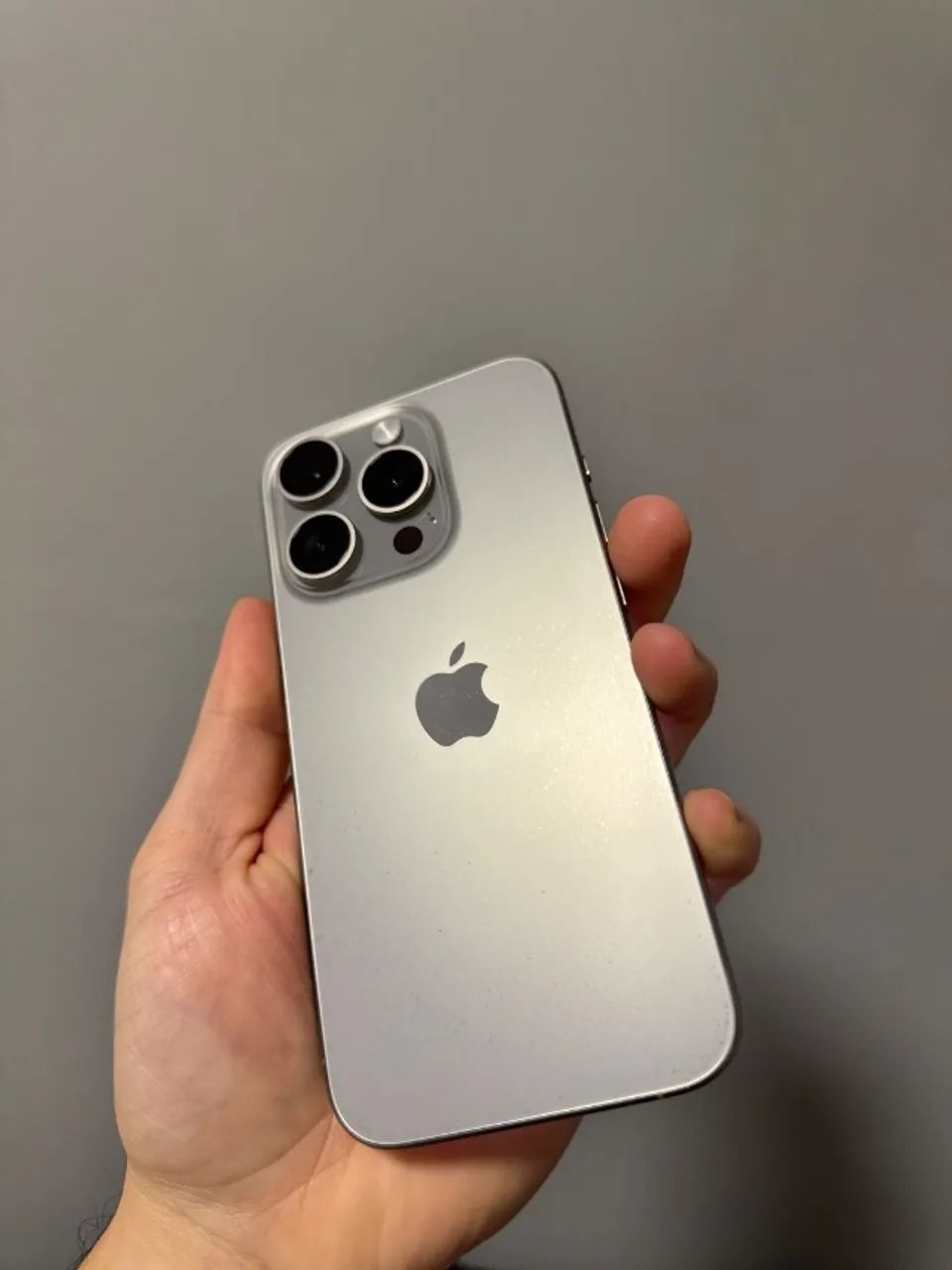 iPhone 15 PRO 128GB - Titanium  - Foto 3