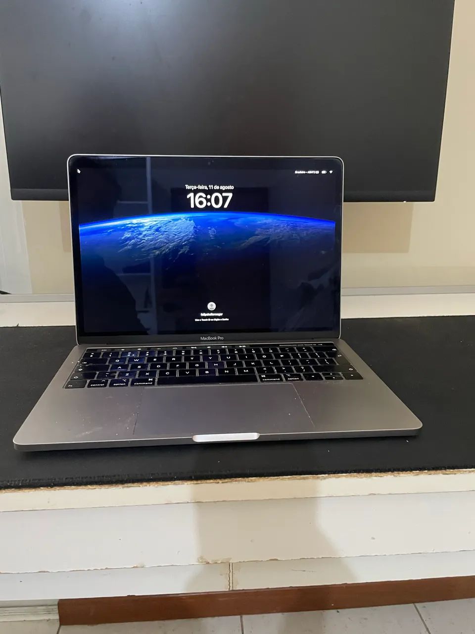 MacBook Pro 2019 i5 | 8GB RAM | 128GB SSD