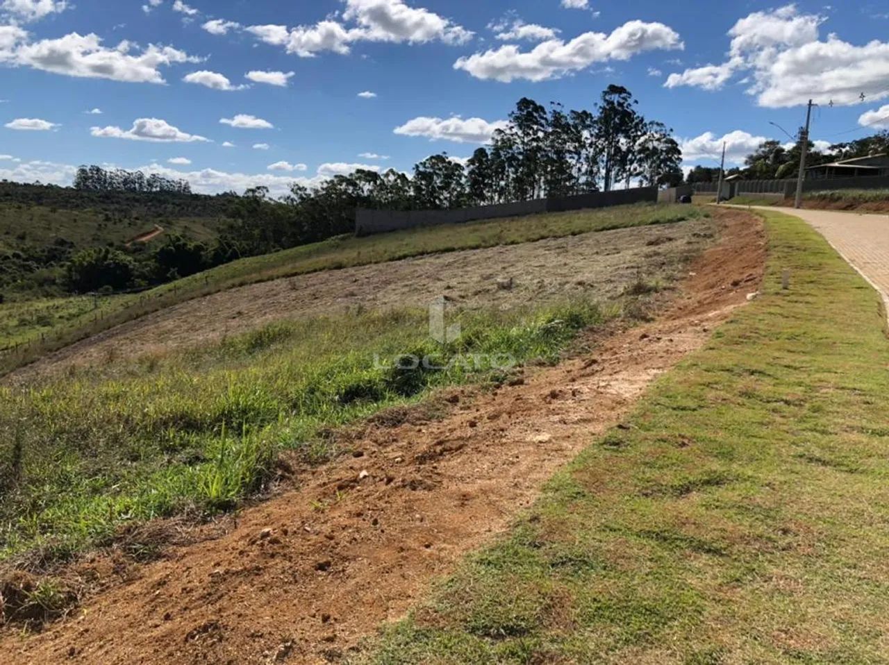 Terreno com excelente topografia no condomínio Colina do Sol. - Foto 2